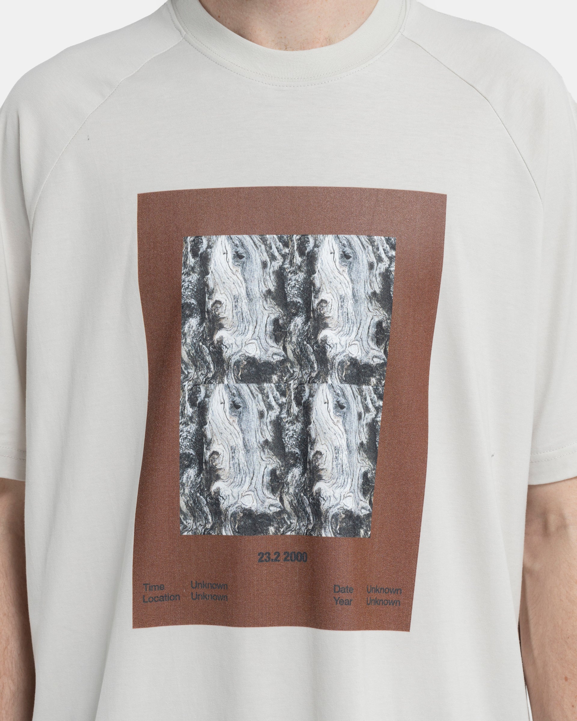 "Bark" Raglan T-Shirt in Chalk