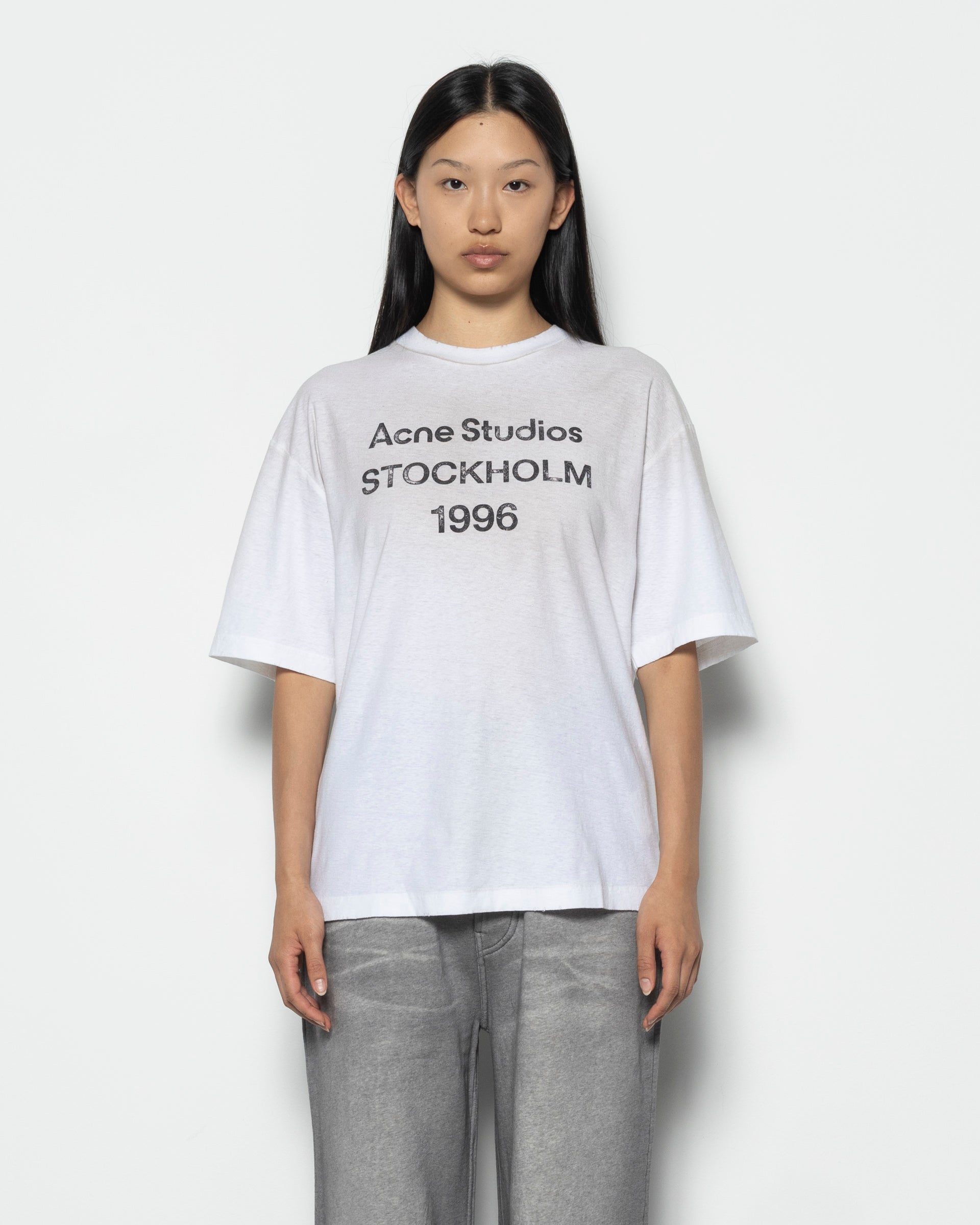 Logo T-Shirt in Dusty White