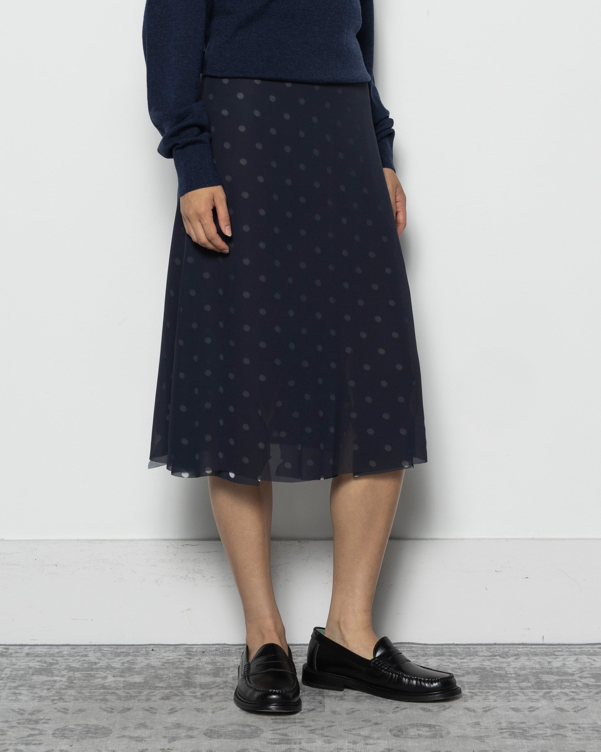 Mesh Layer Skirt in Navy/White