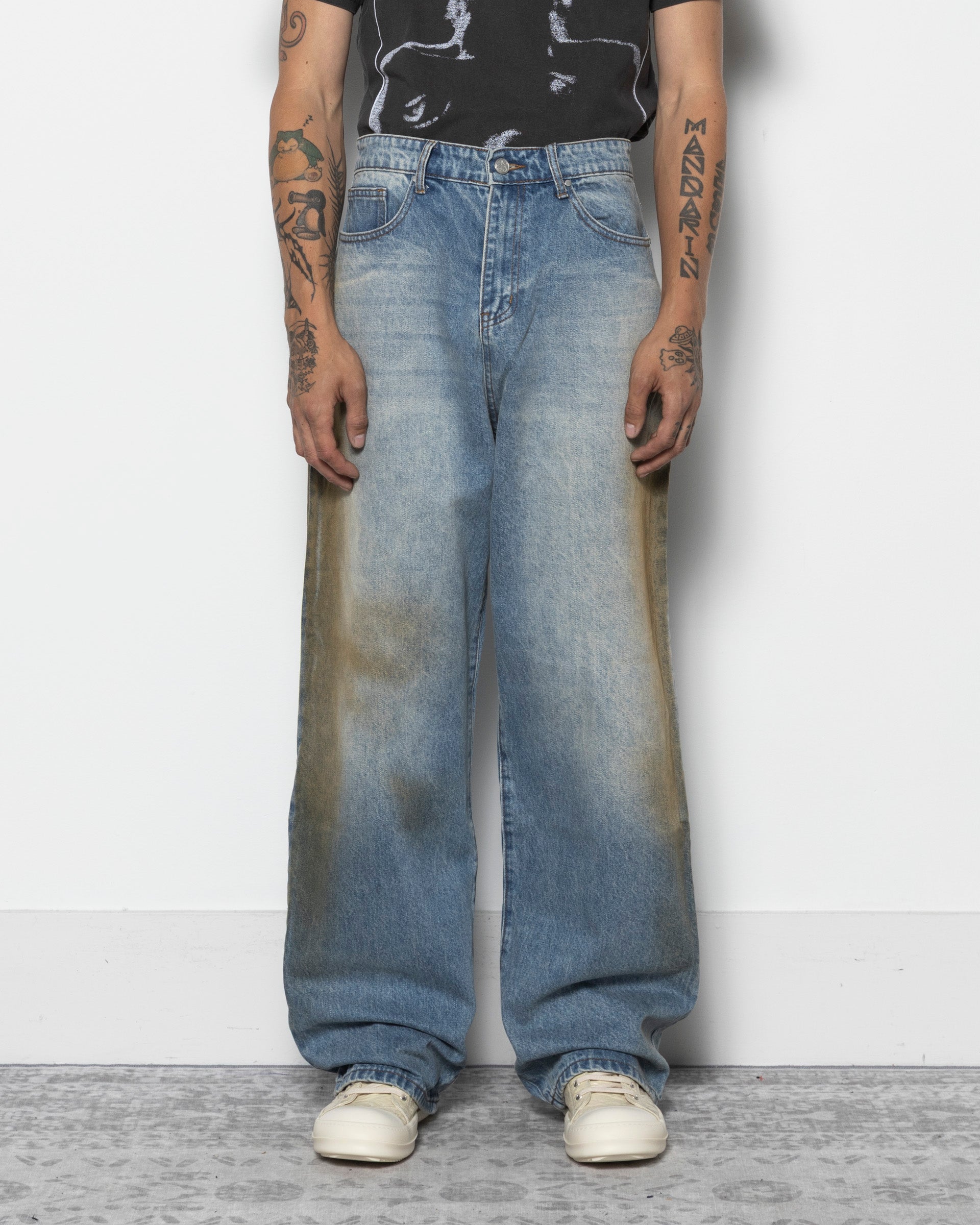 Lax Baggy Denim in Blue and Dirt