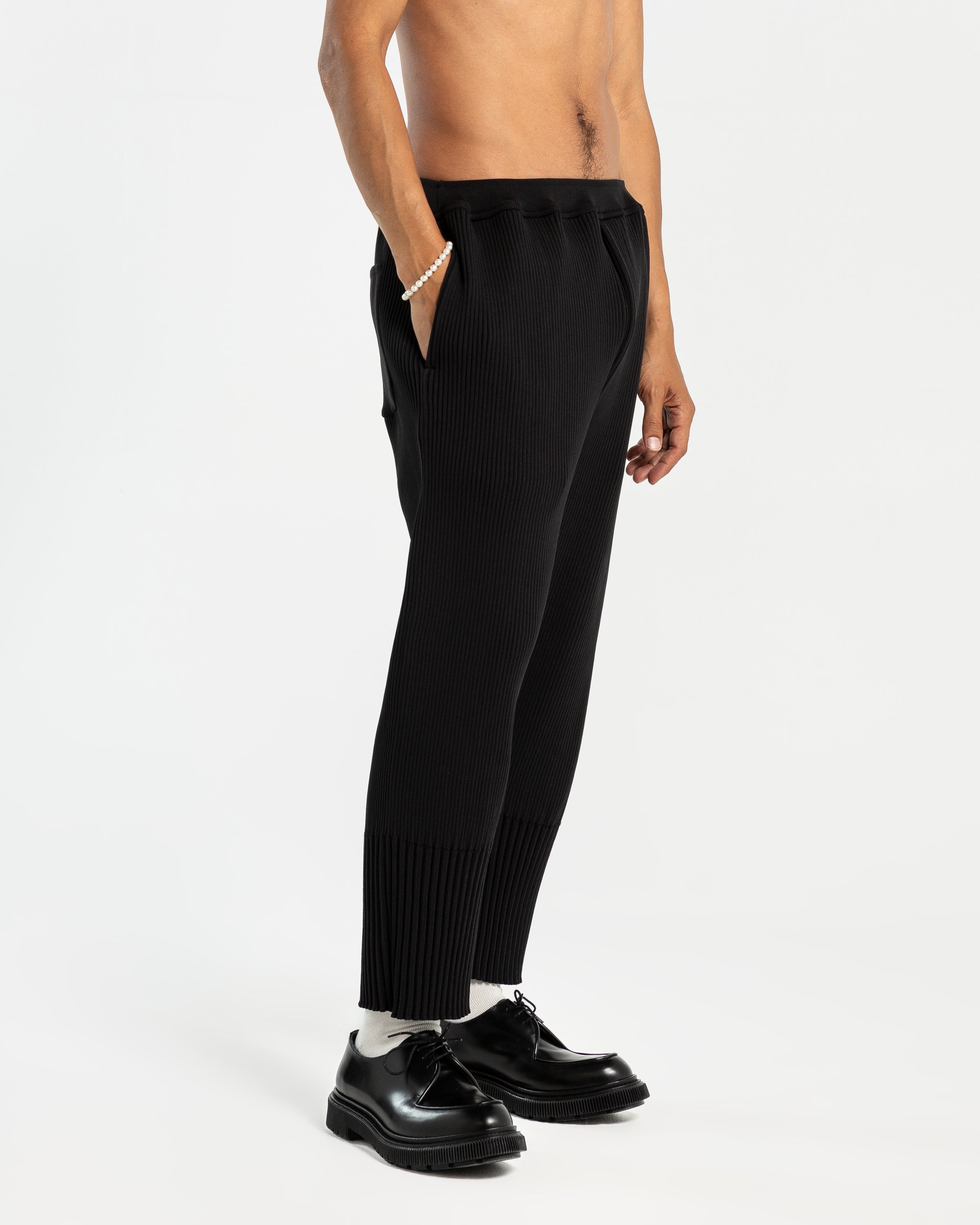 Fluted Pants 2 in Black