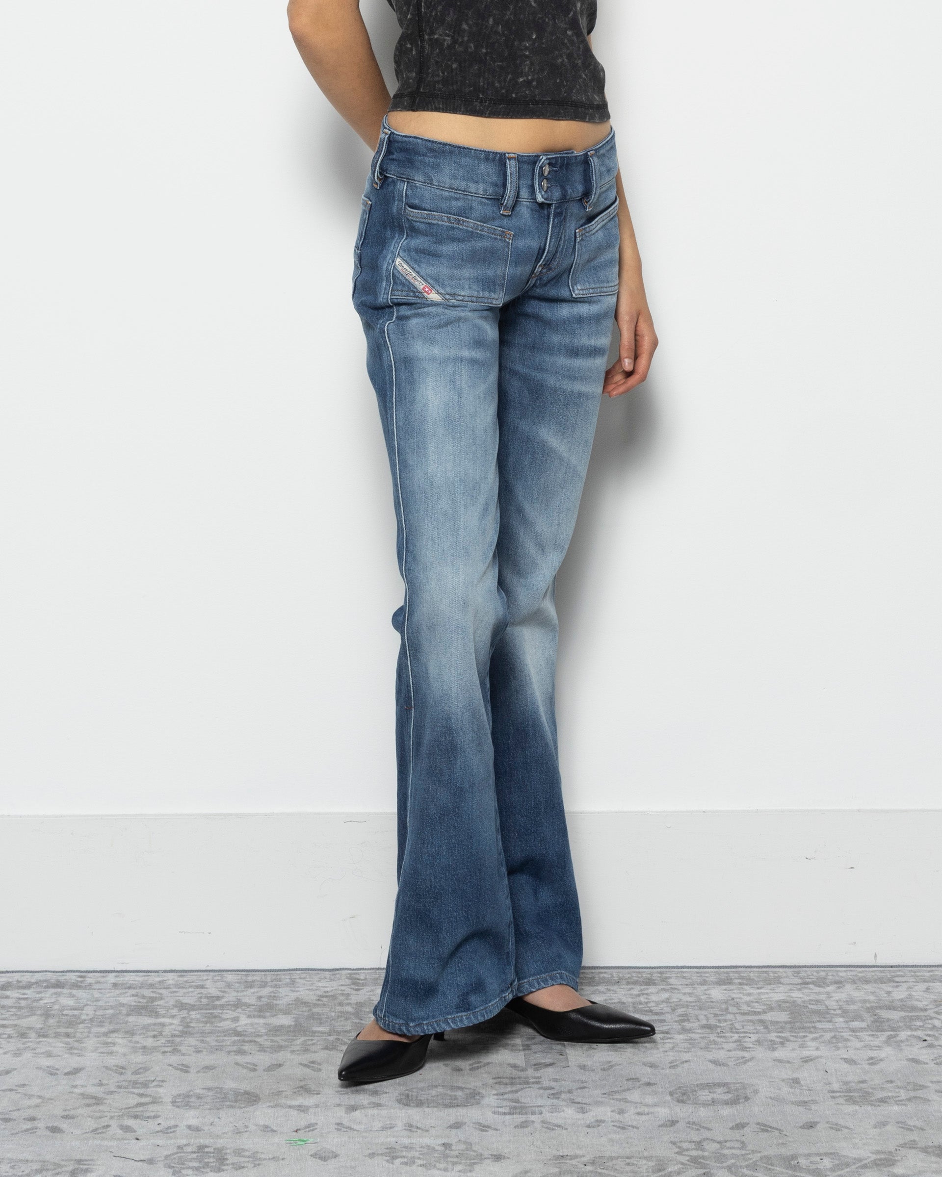 D-HUSH Trousers in Washed Blue