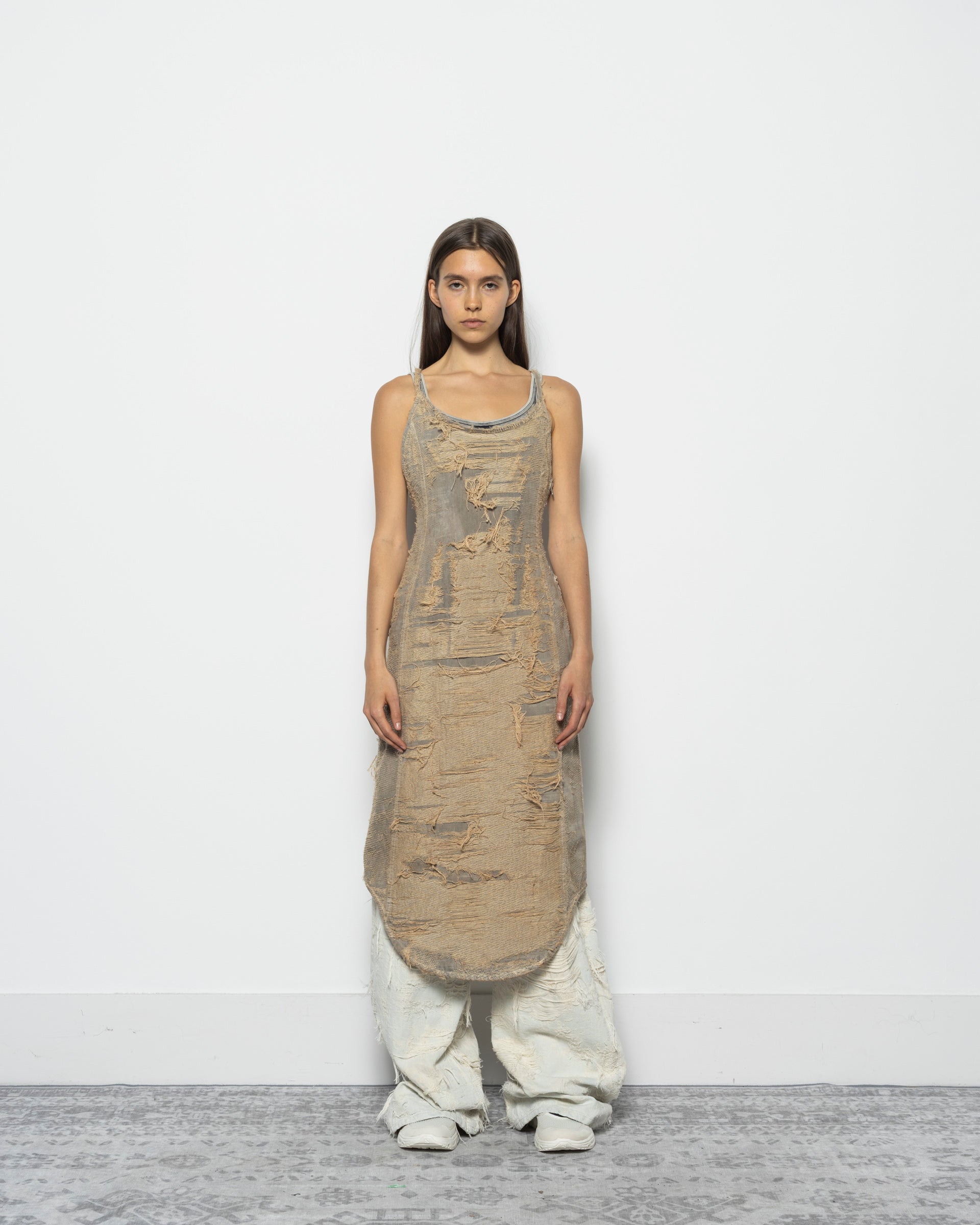 DE-VERA Dress in Beige