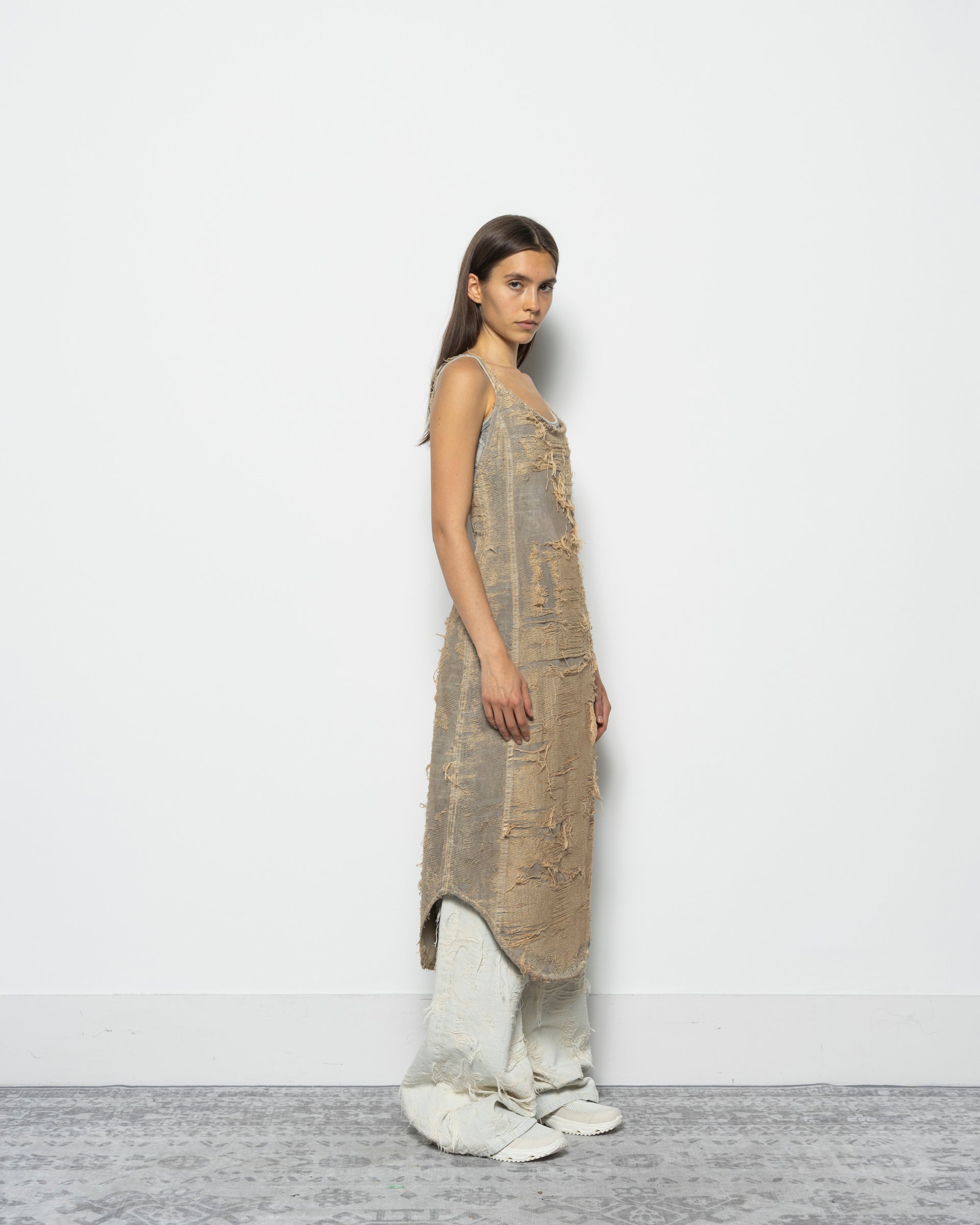 DE-VERA Dress in Beige
