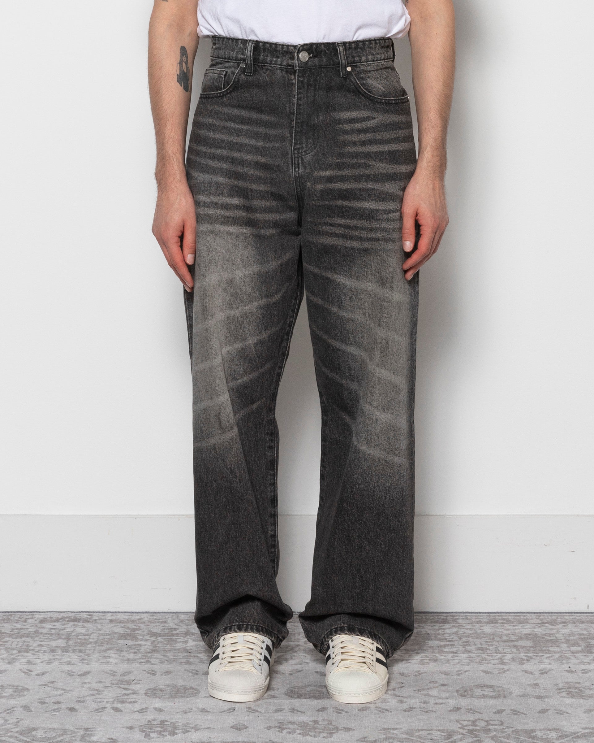 Lax Baggy Denim in Faded Black