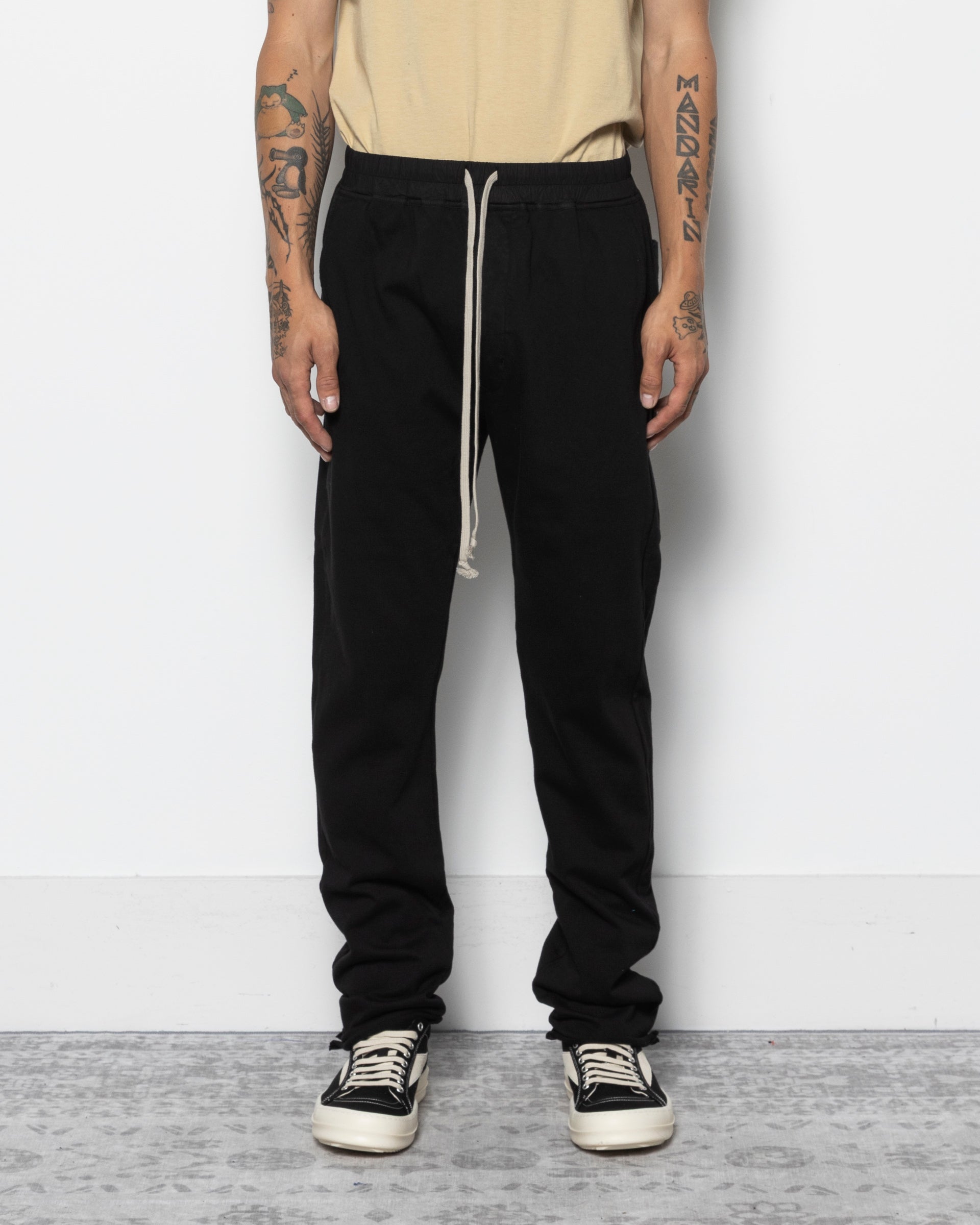 Berlin Drawstring Pants in Black