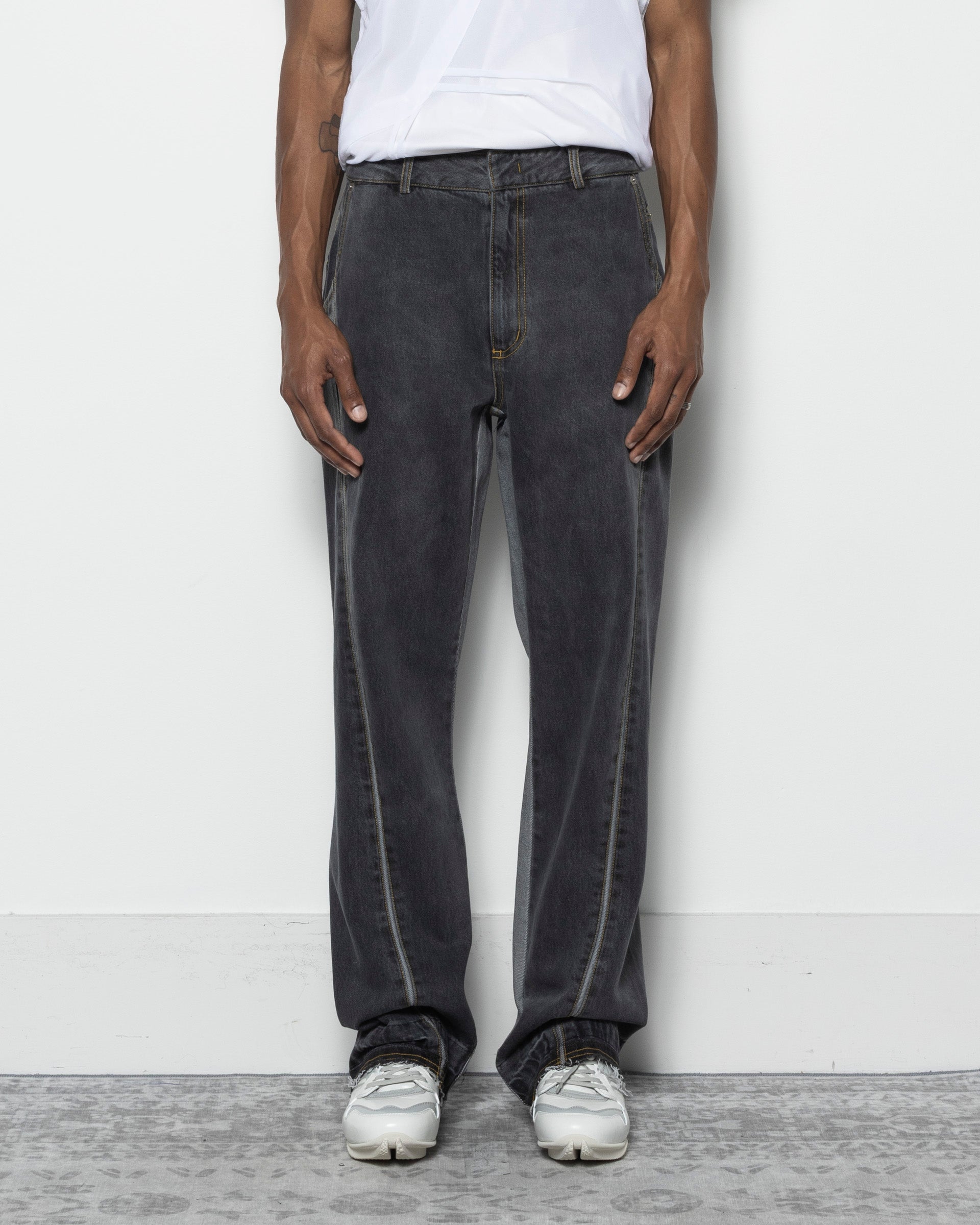 03 Denim Trousers in Charcoal