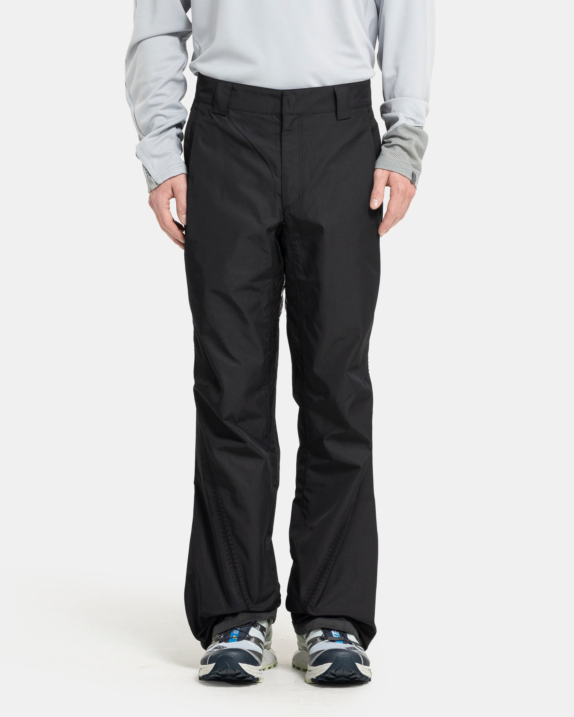 07 Crescent Hem Trouser in Black