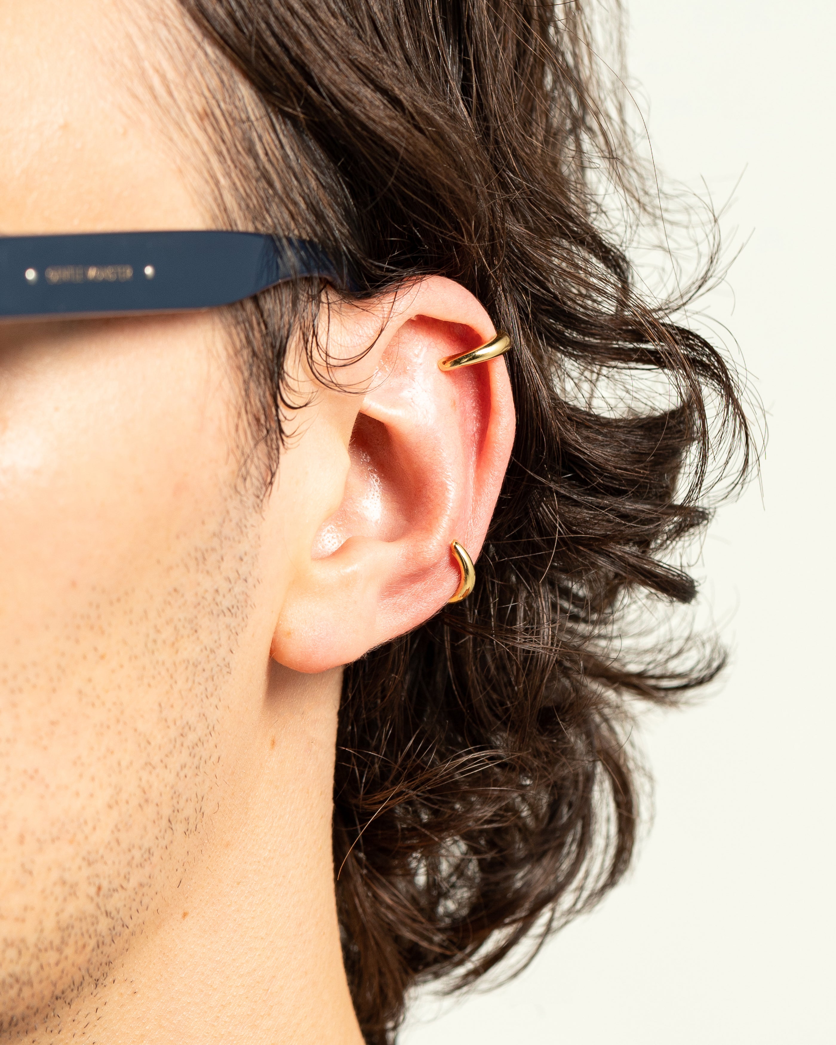 Ear Cuff Slim in 9k Gold