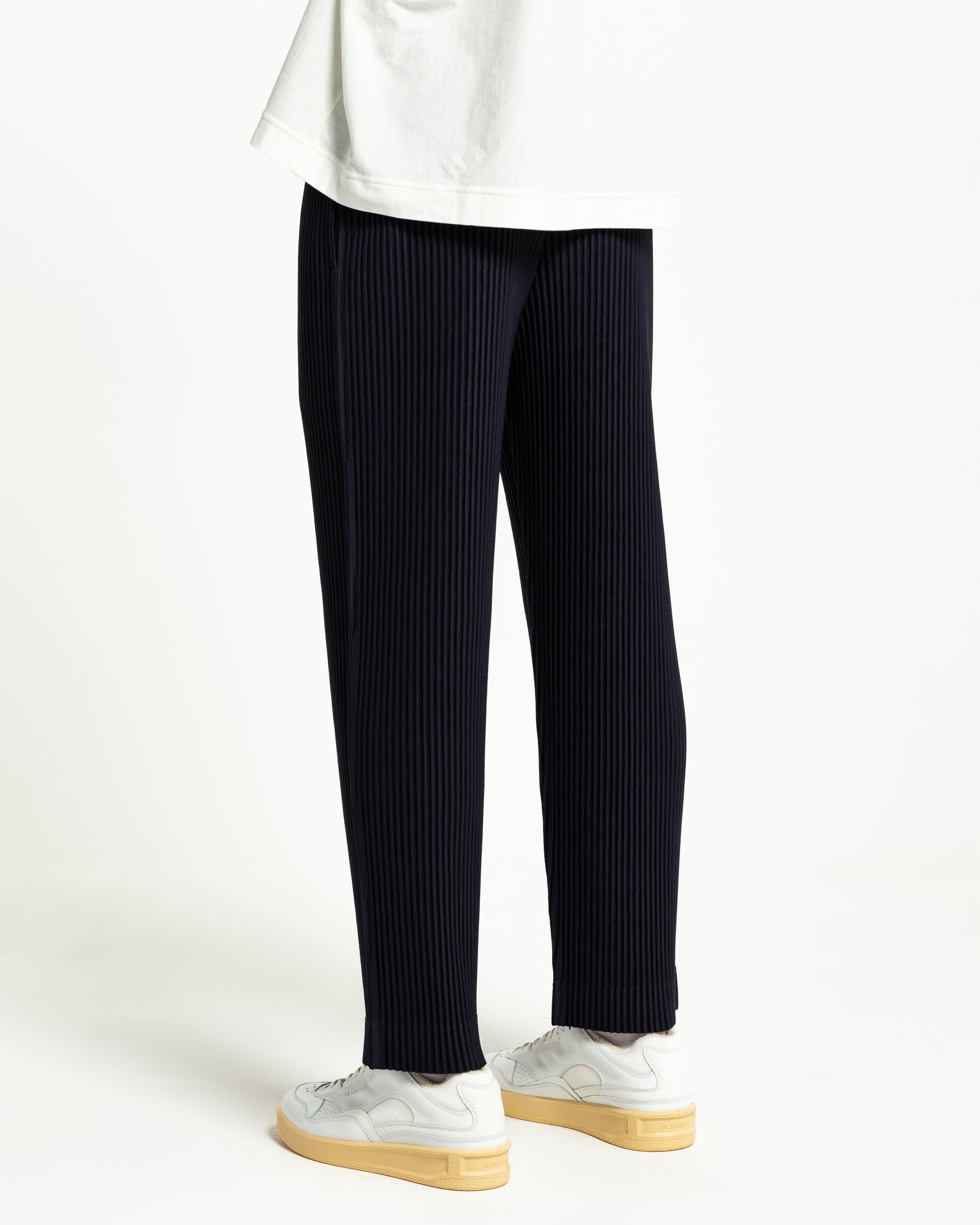 Basic JF150 Pleated Trouser in Navy