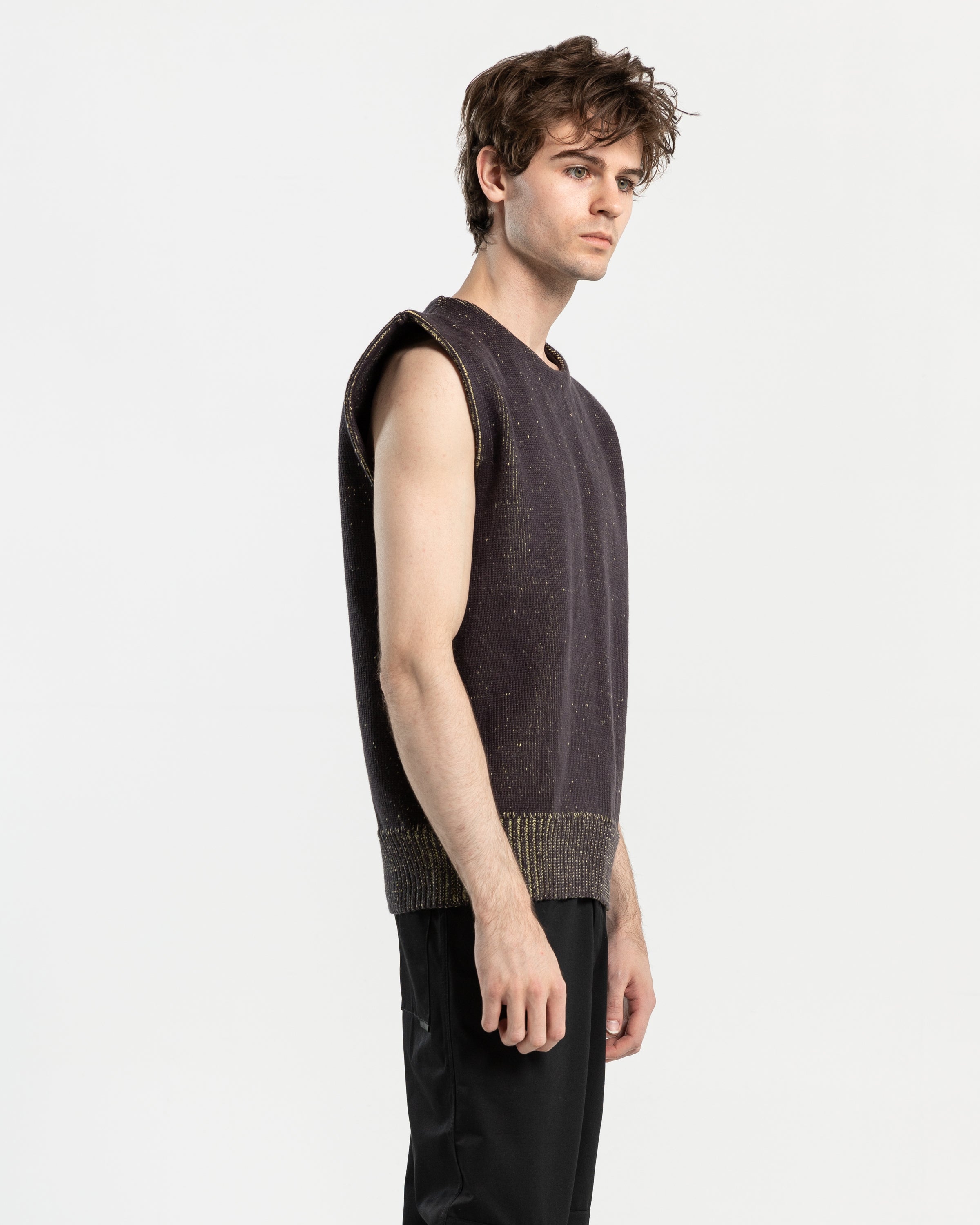 Aimless Compact Knit Vest in Grey