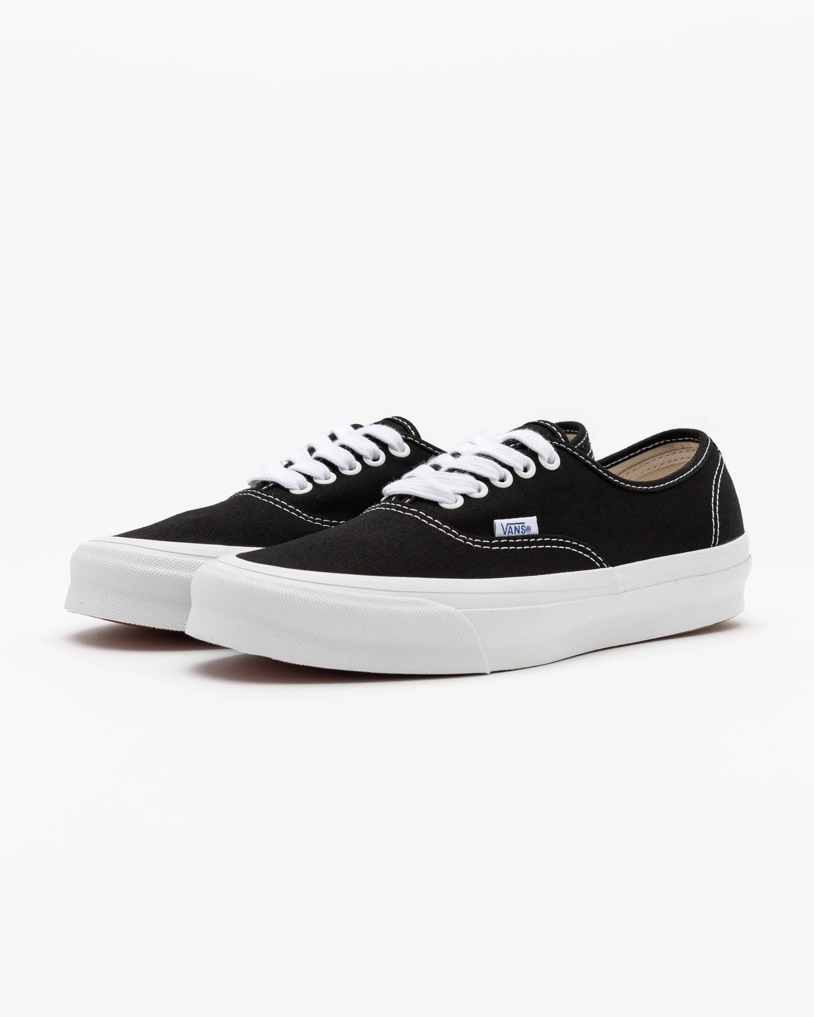 OG Authentic LX Sneakers in Black/White