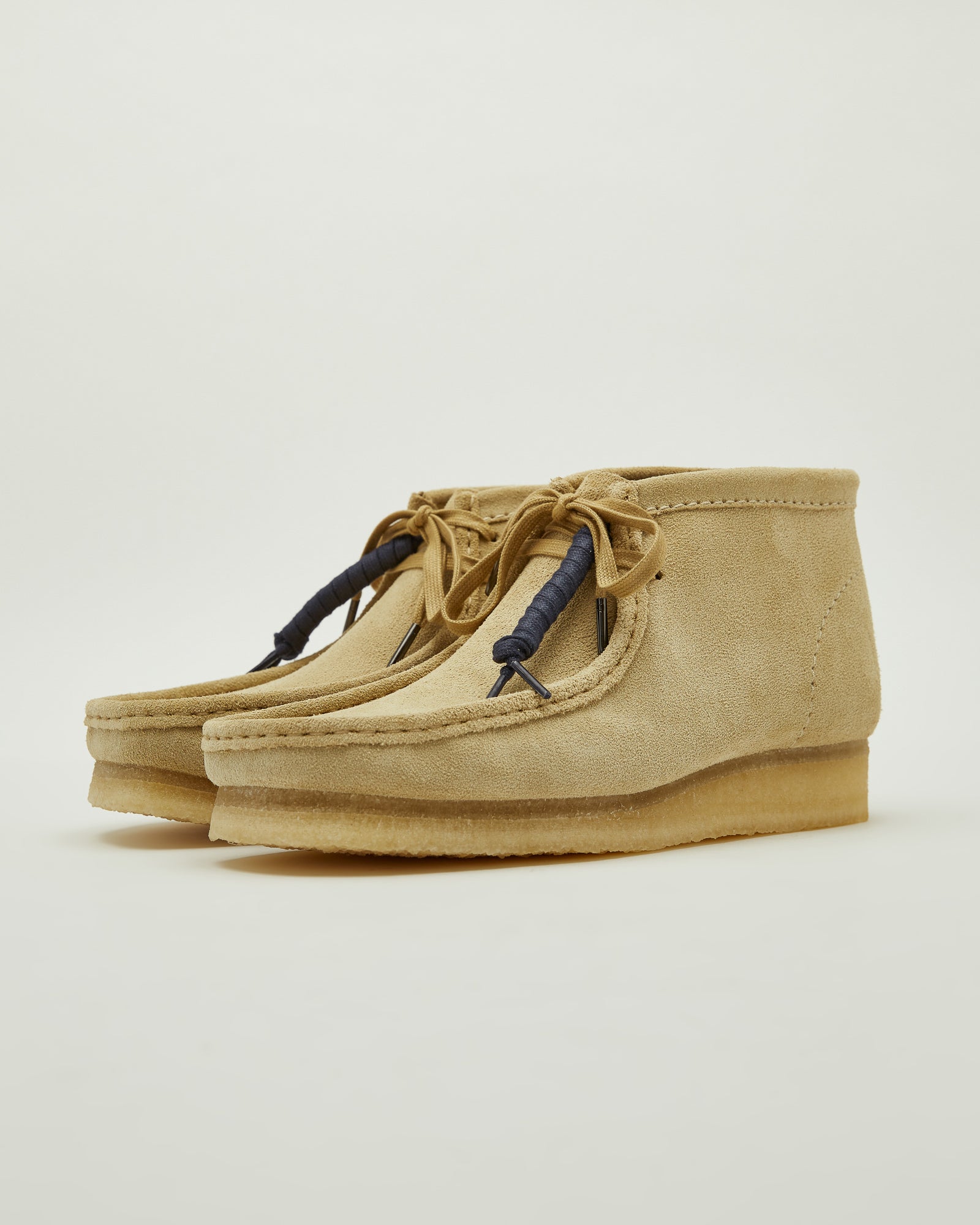 Wallabee Boot in Maple Suede