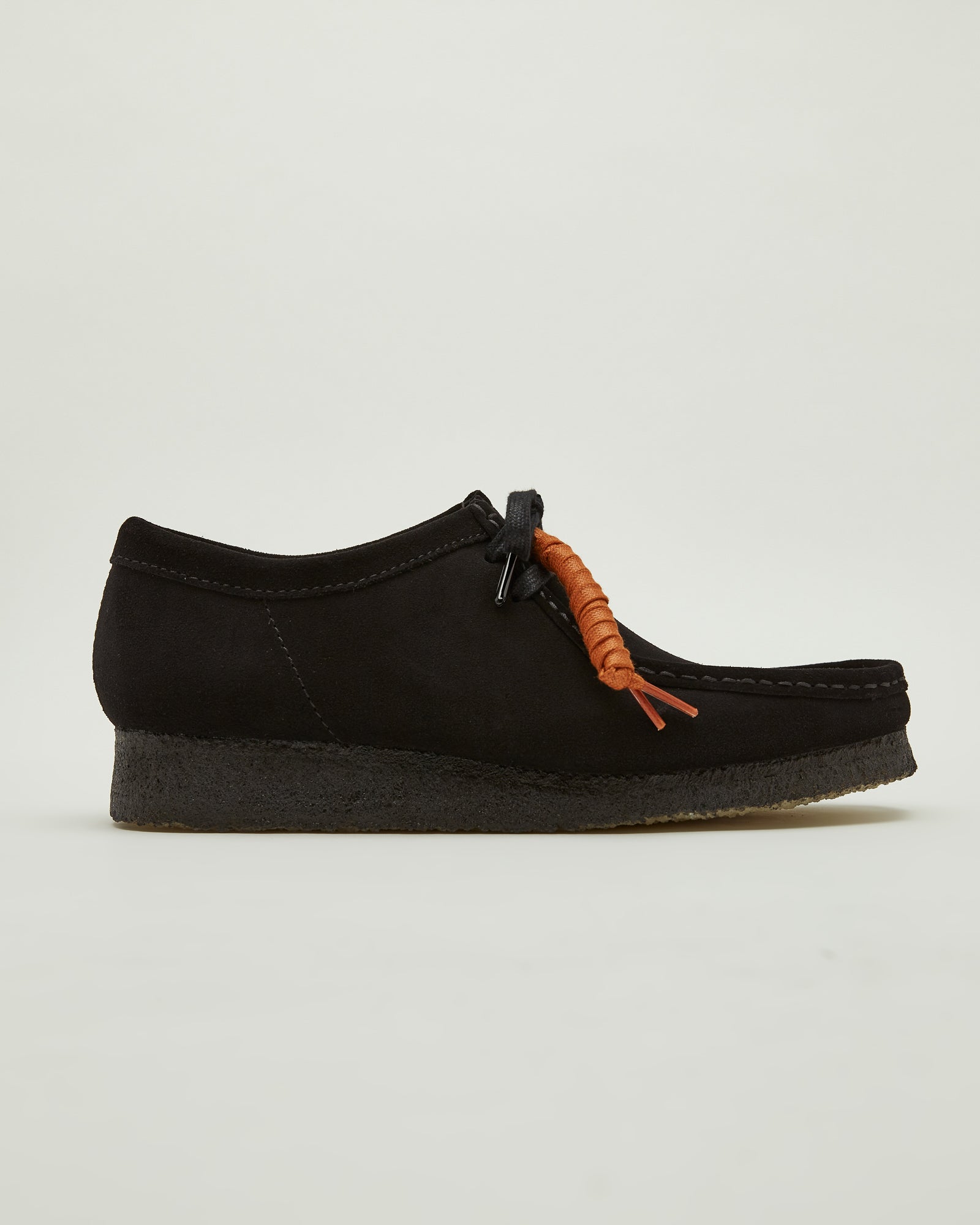 Wallabee in Black Suede