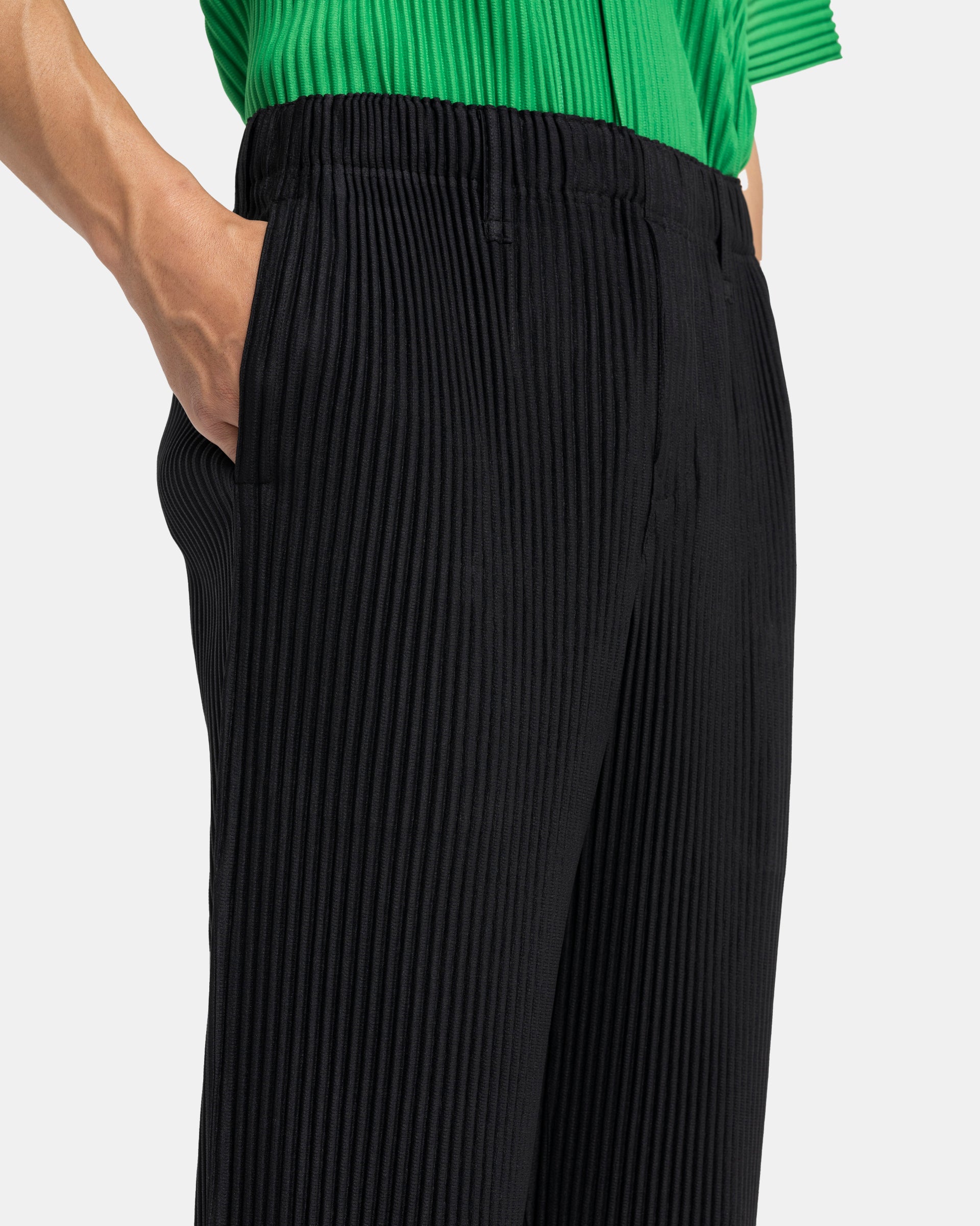 Homme Plissé Issey Miyake-Basics Pleated Trouser in Black