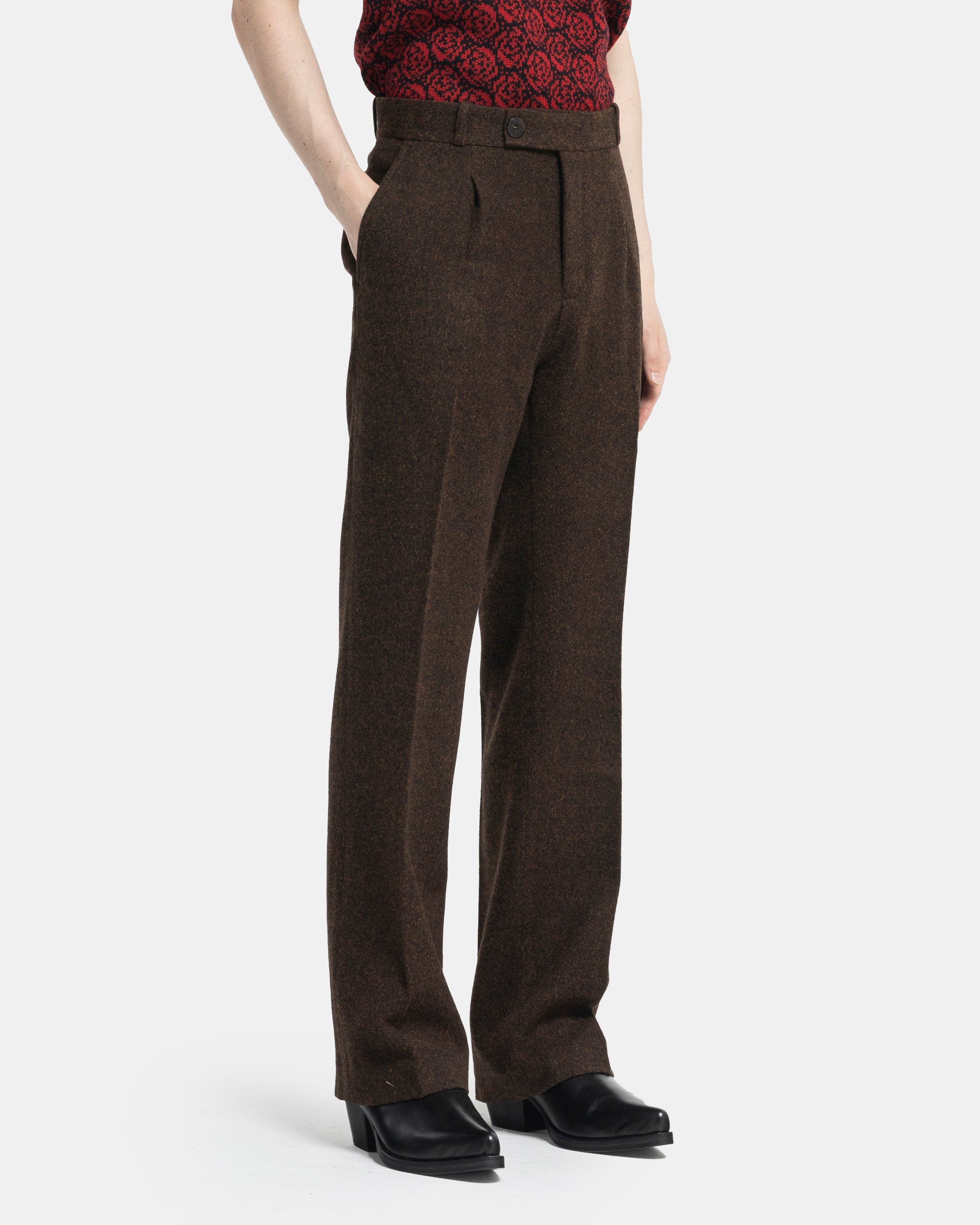 Straight Fit Trousers in Brown
