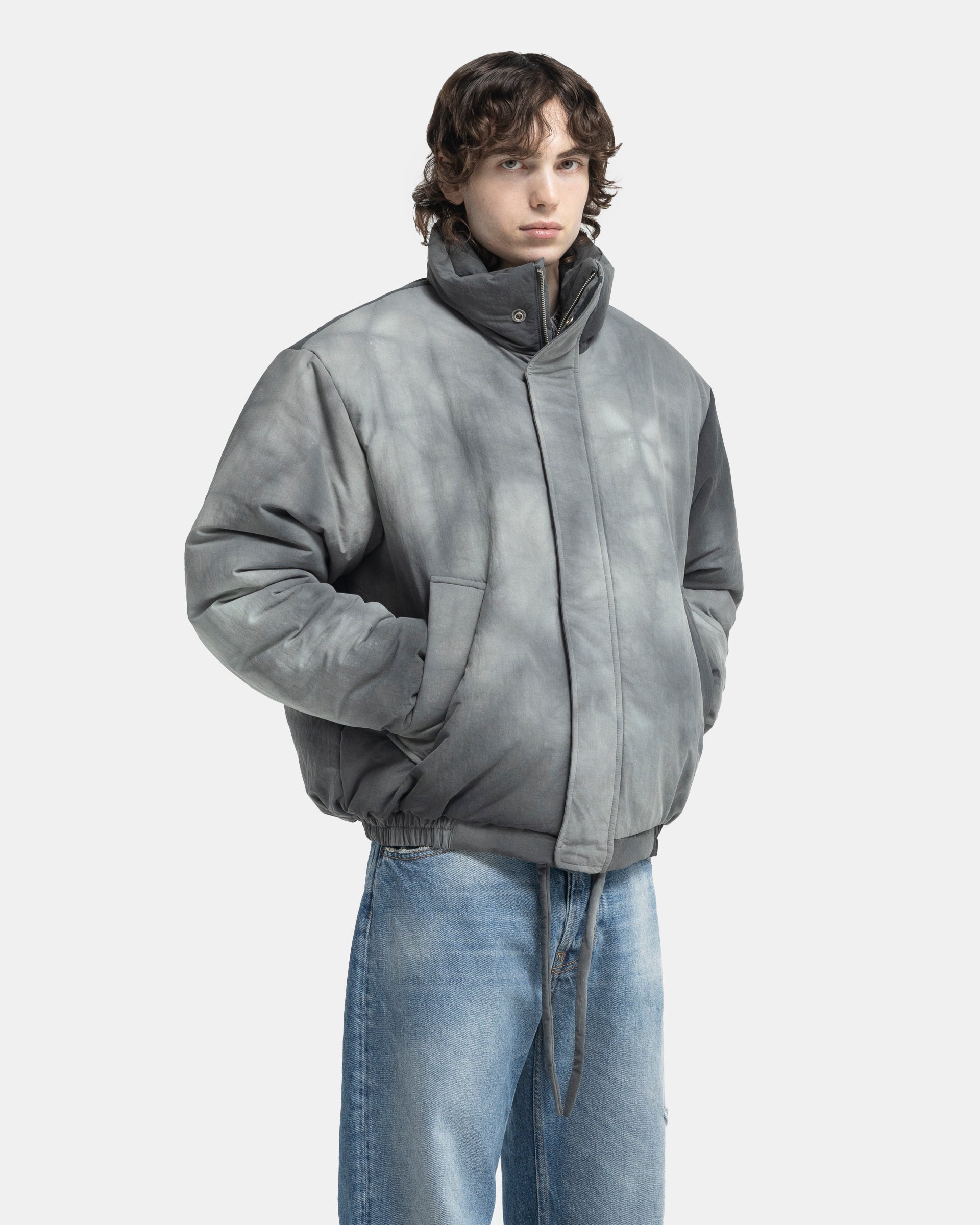 Dyed Puffer Jacket in Grey