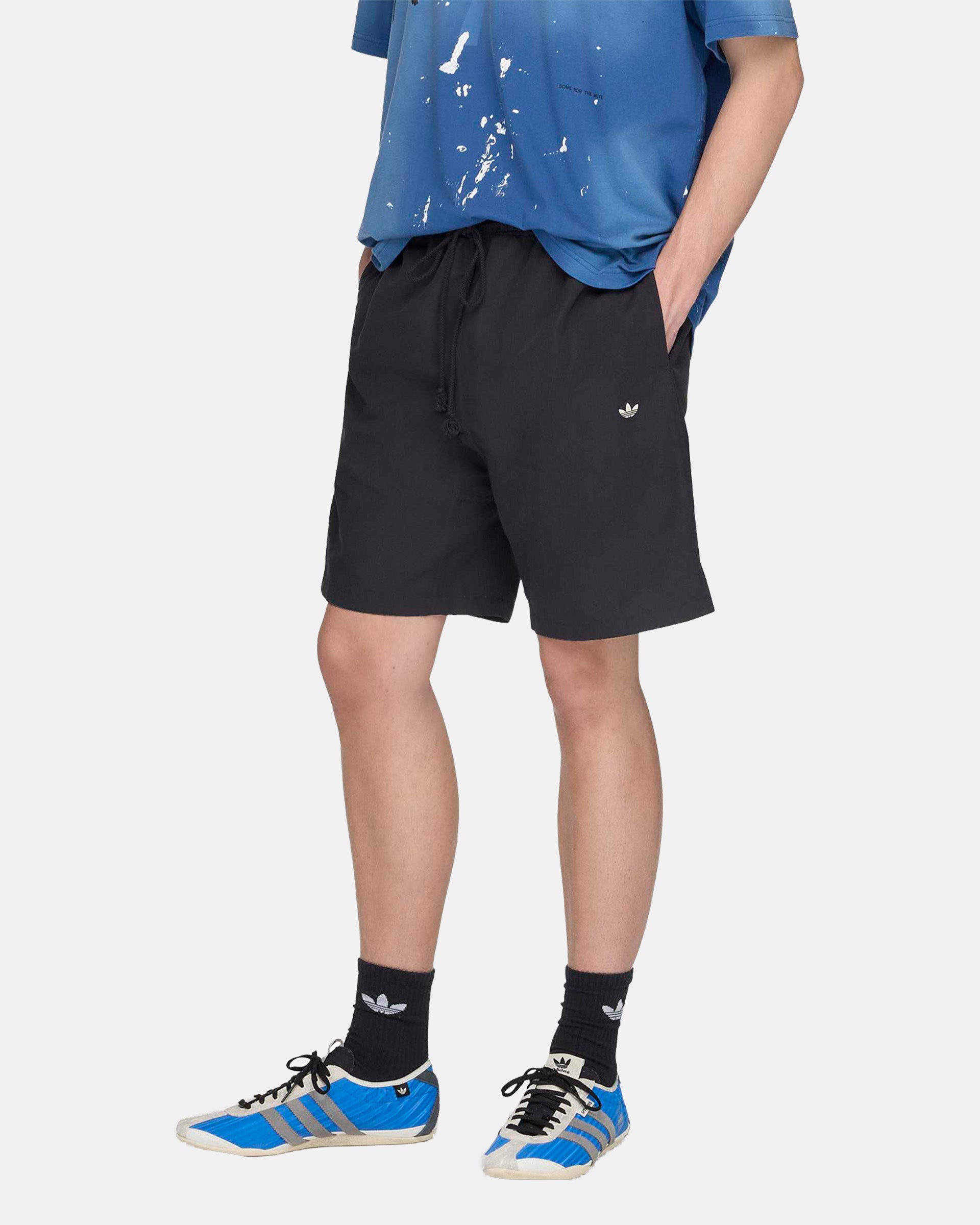 SFTM 007 Shorts in Black