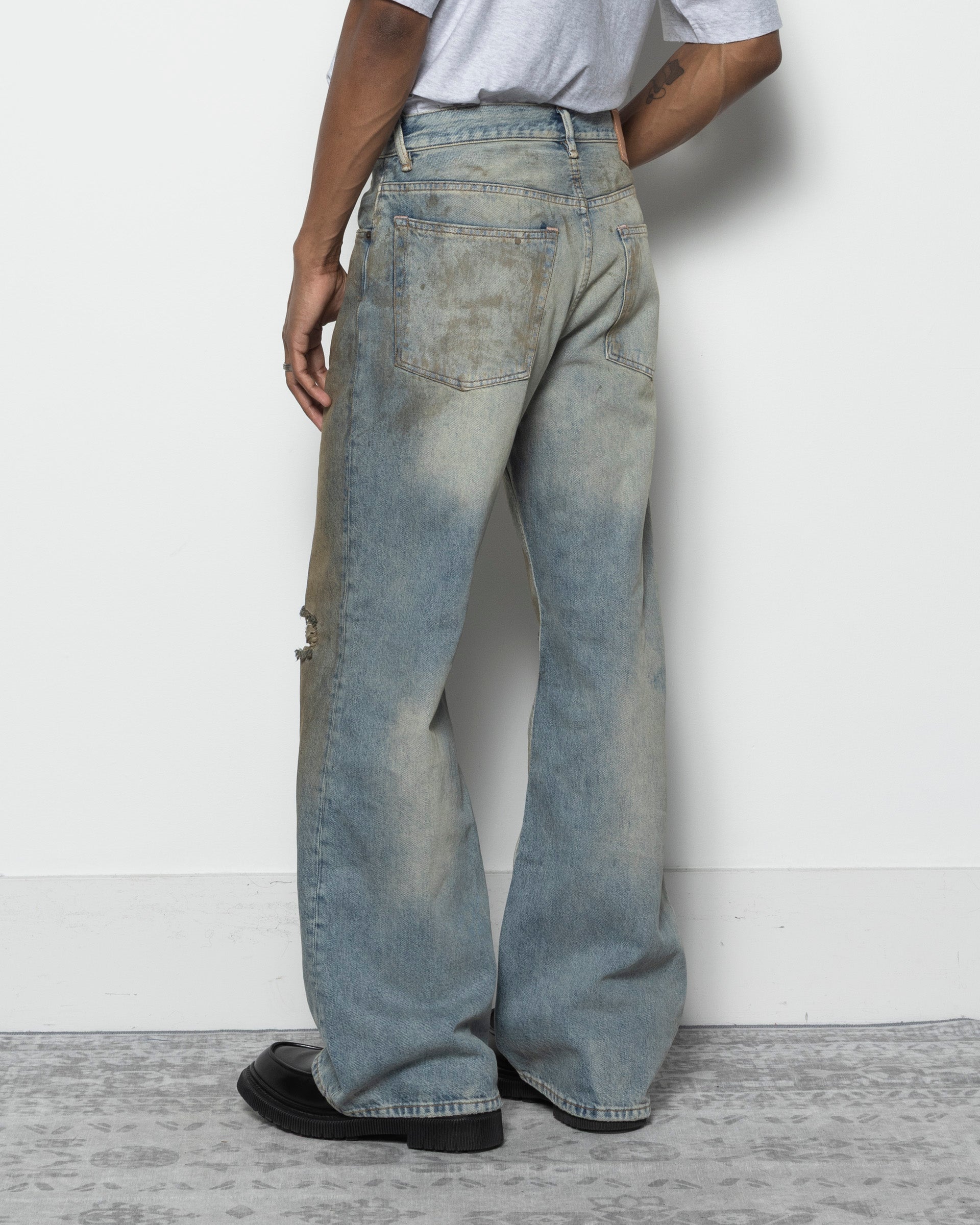 Acne Studios 2021M Baggy Jeans in Penicillin | Roden Gray