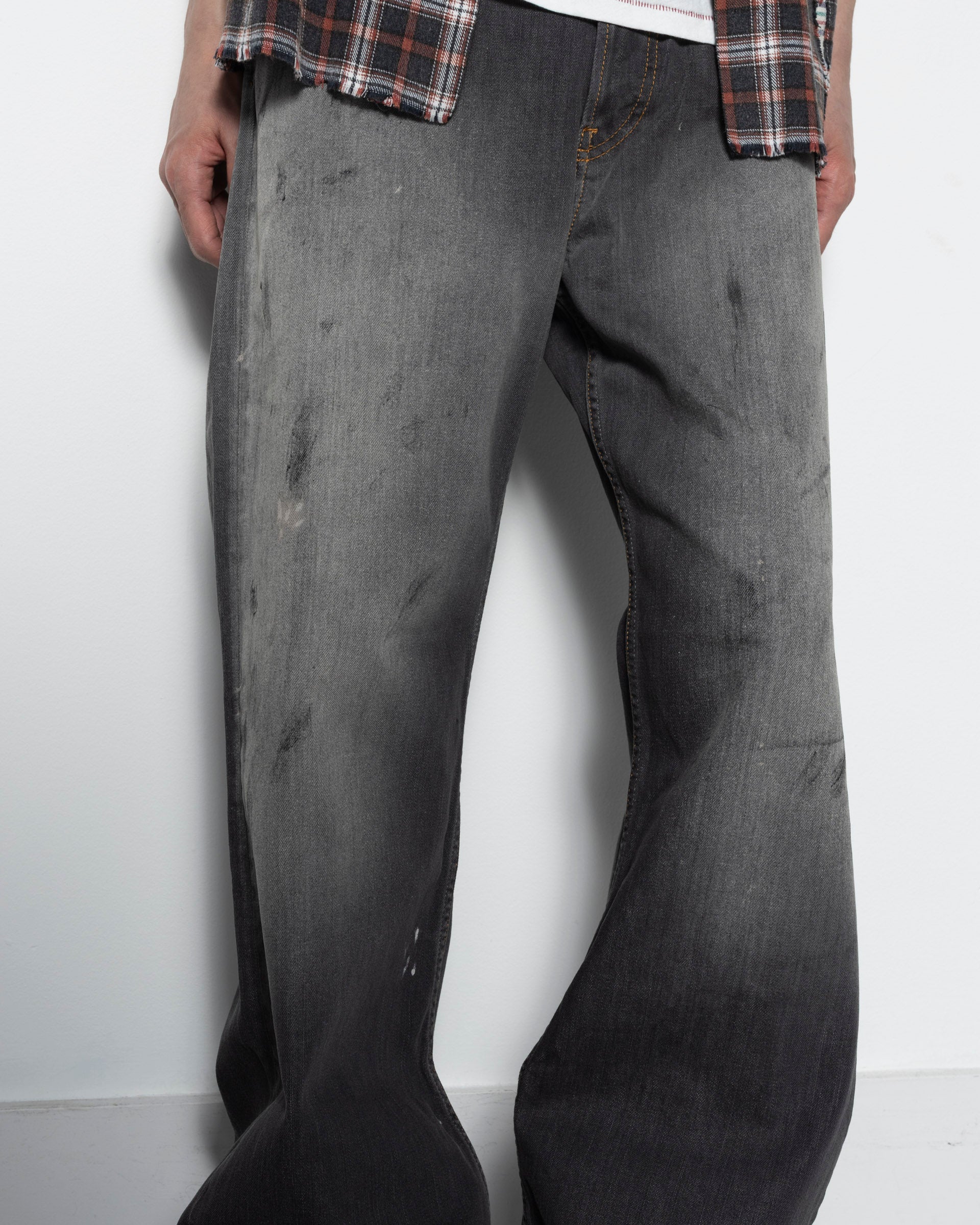 2021M Regular Fit Jeans in Black Trafalgar