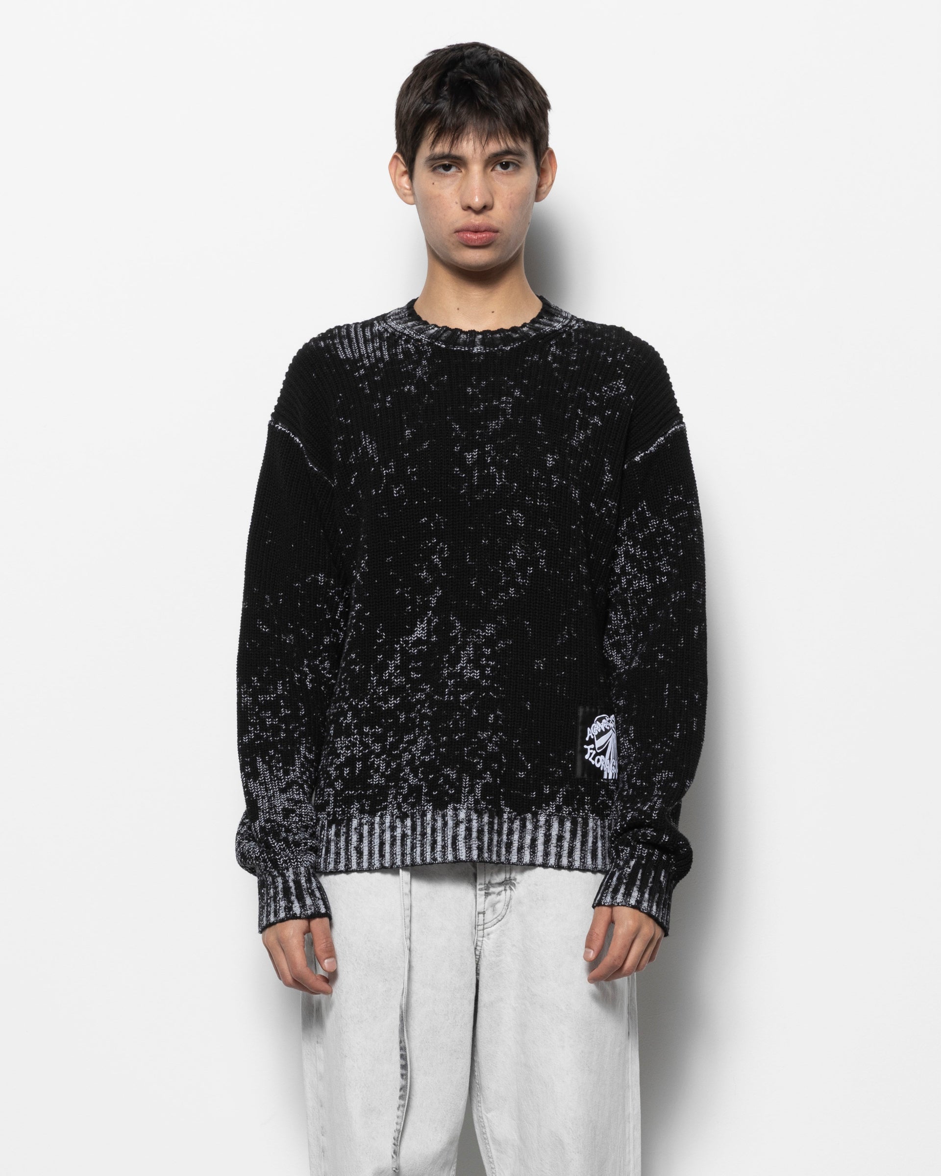 Crew Neck Jumper in Black
