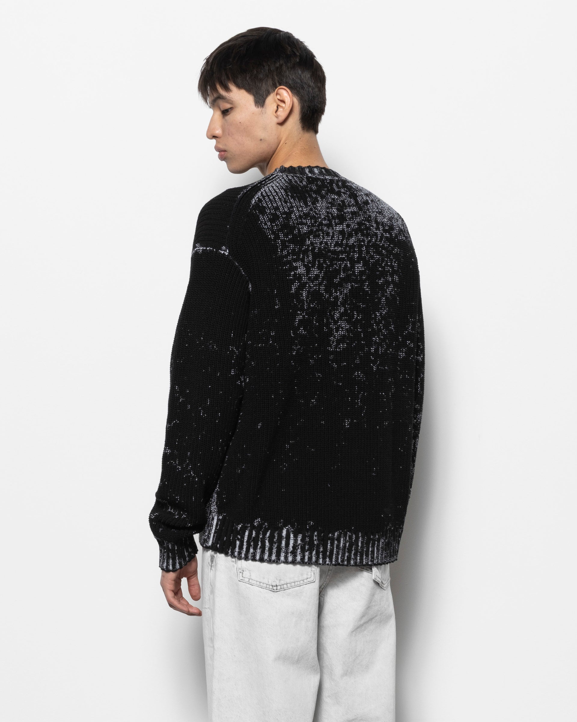 Crew Neck Jumper in Black