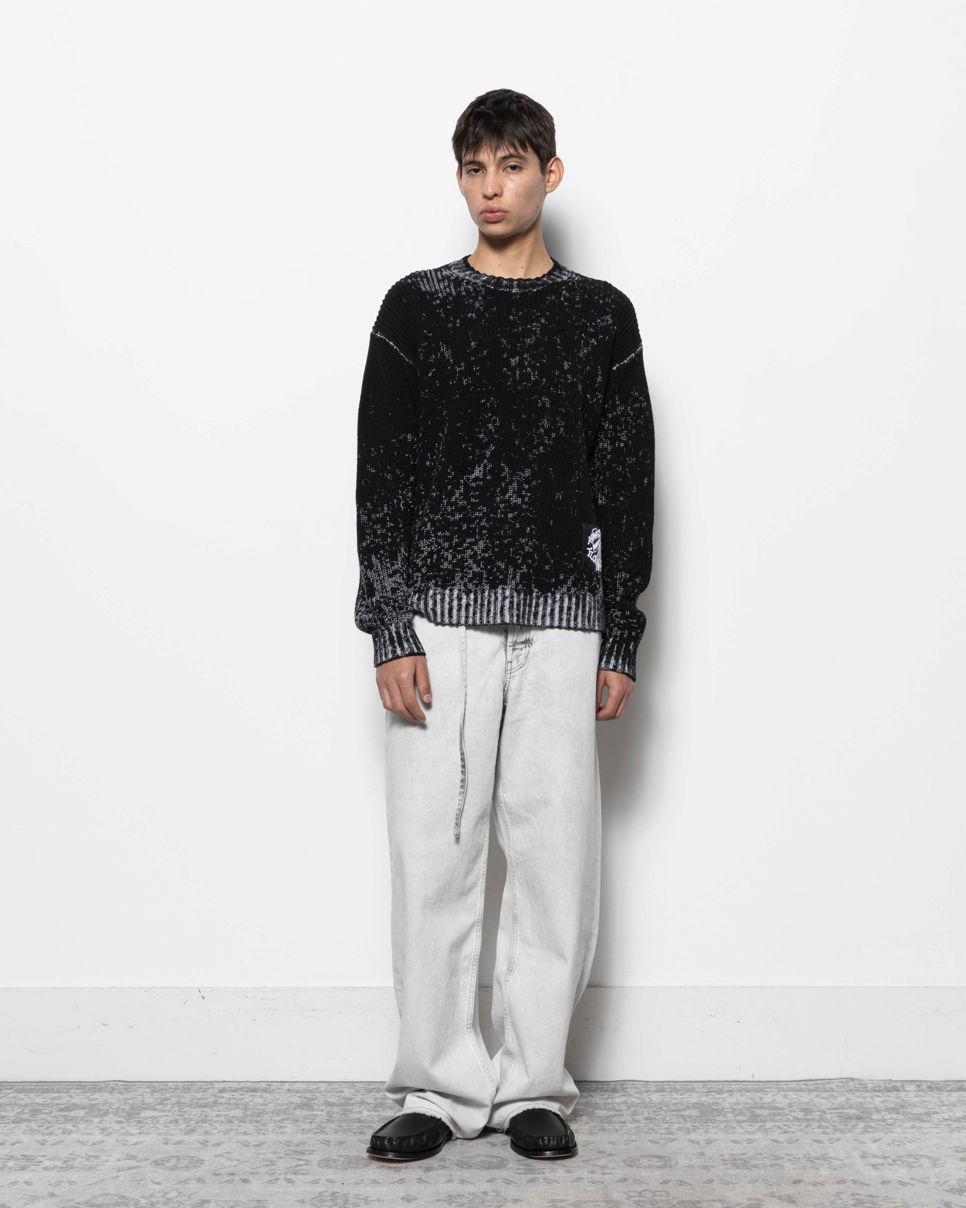 Crew Neck Jumper in Black