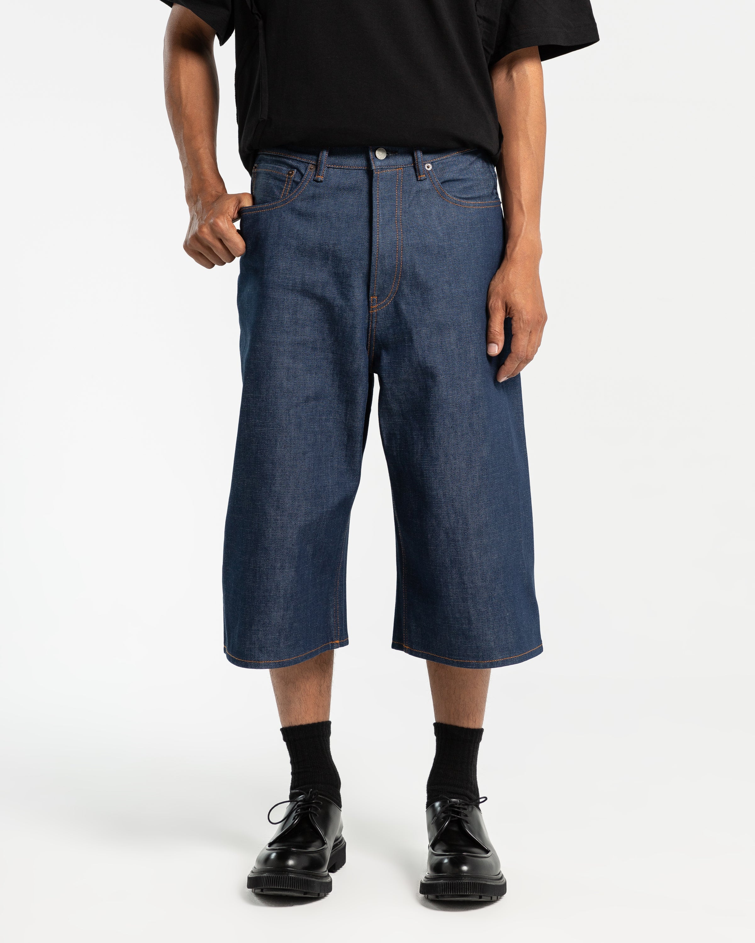 Denim Shorts in Indigo Blue