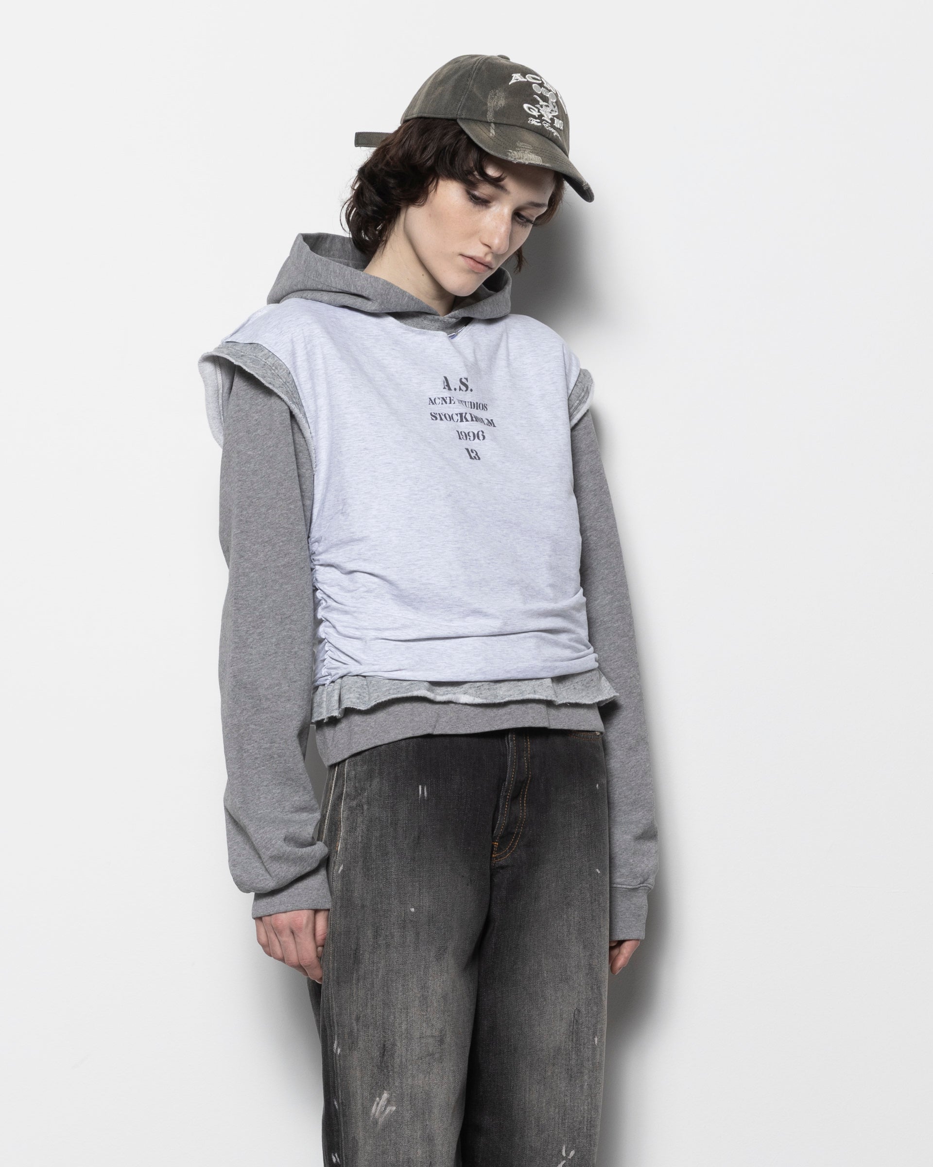 Layered Hooded Sweatshirt in Grey Melange
