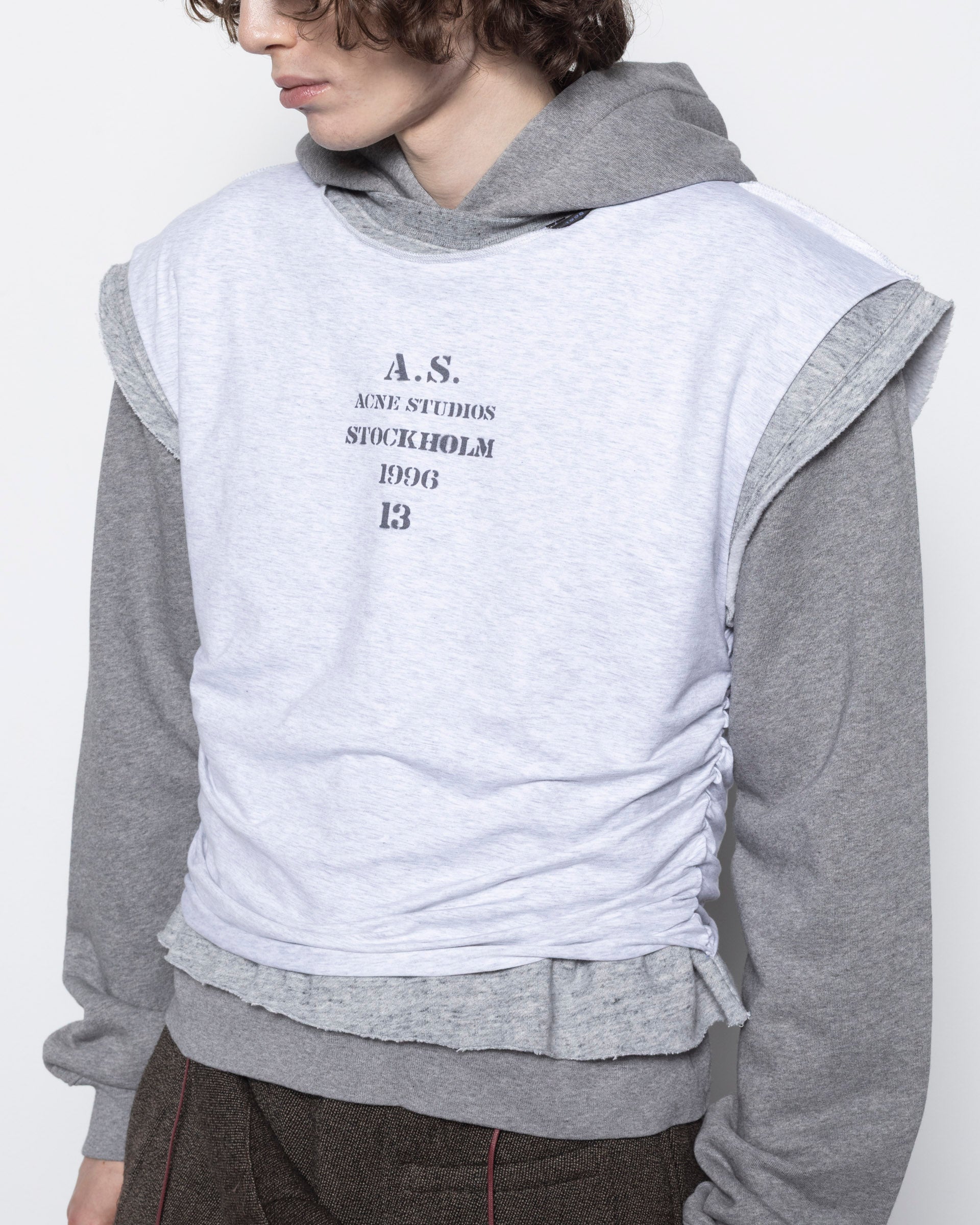 Layered Hooded Sweatshirt in Grey Melange
