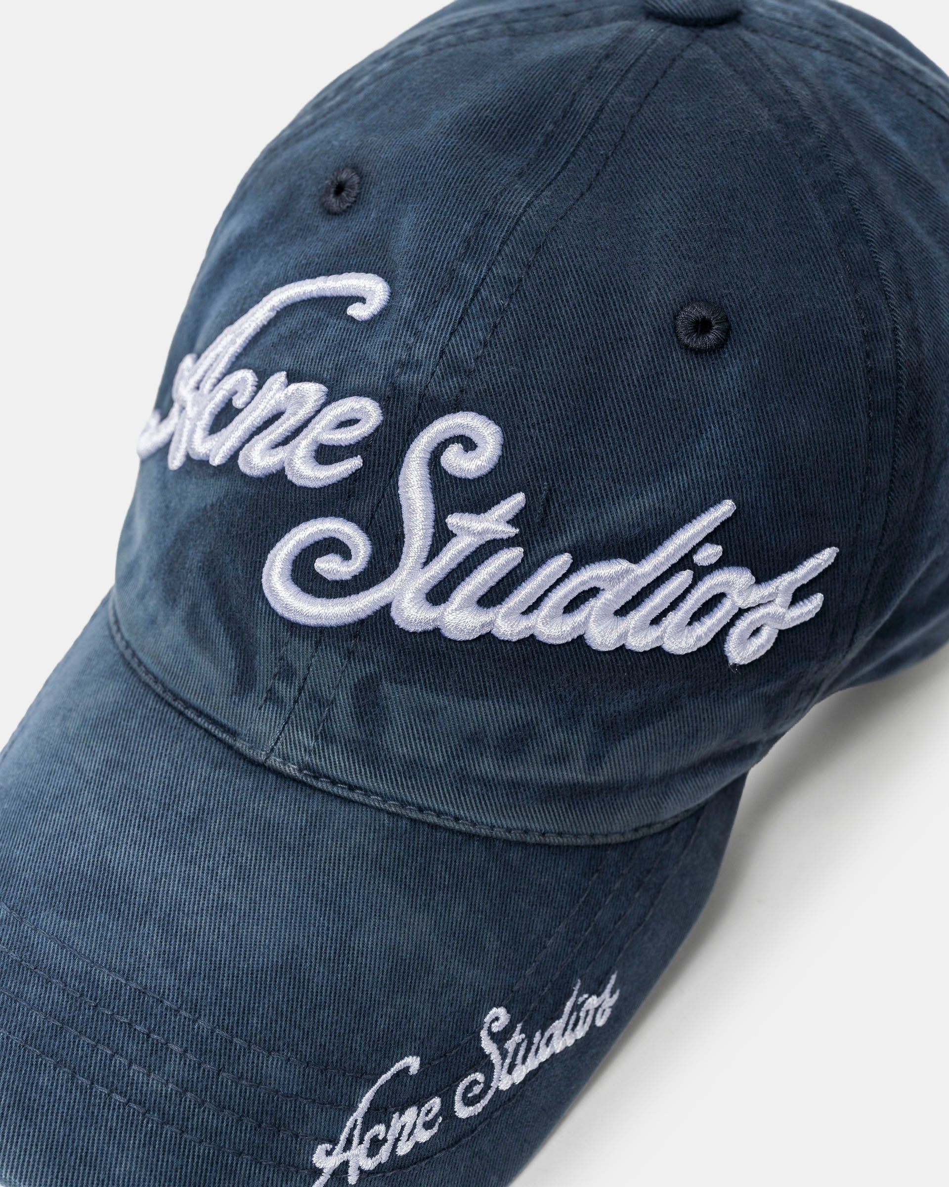 Logo Cap in Deep Blue