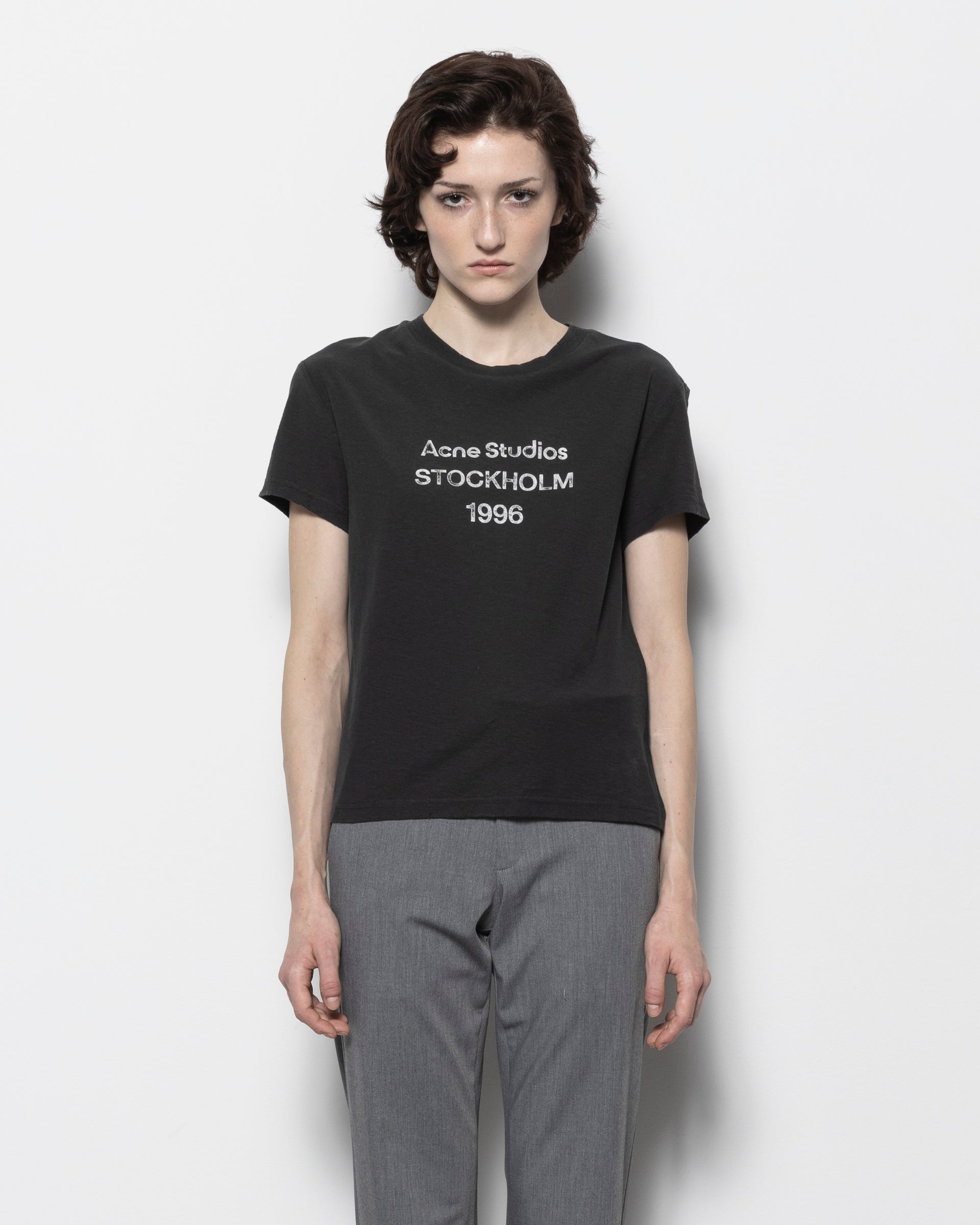 Logo Short Sleeve T-shirt in Faded Black