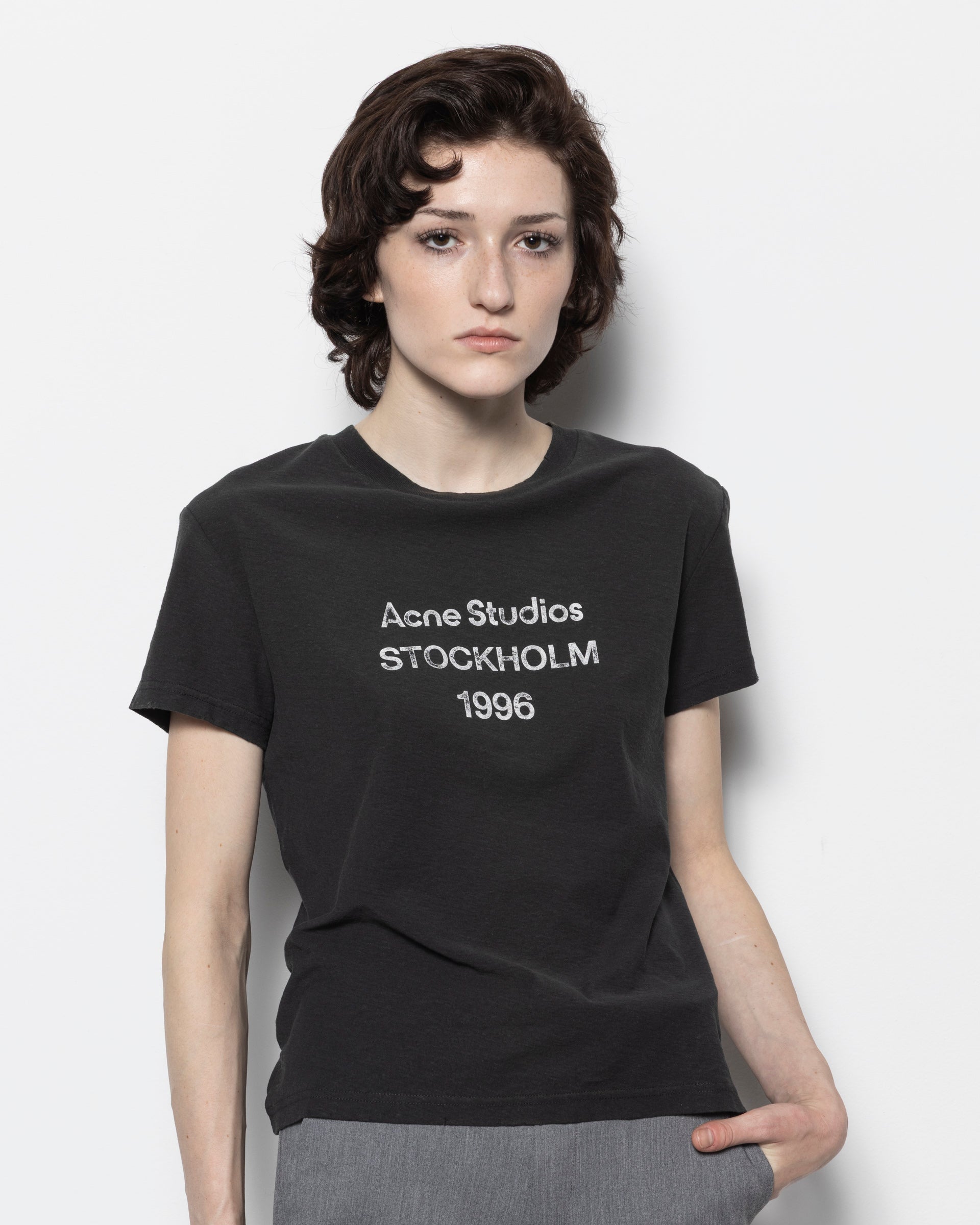 Logo Short Sleeve T-shirt in Faded Black