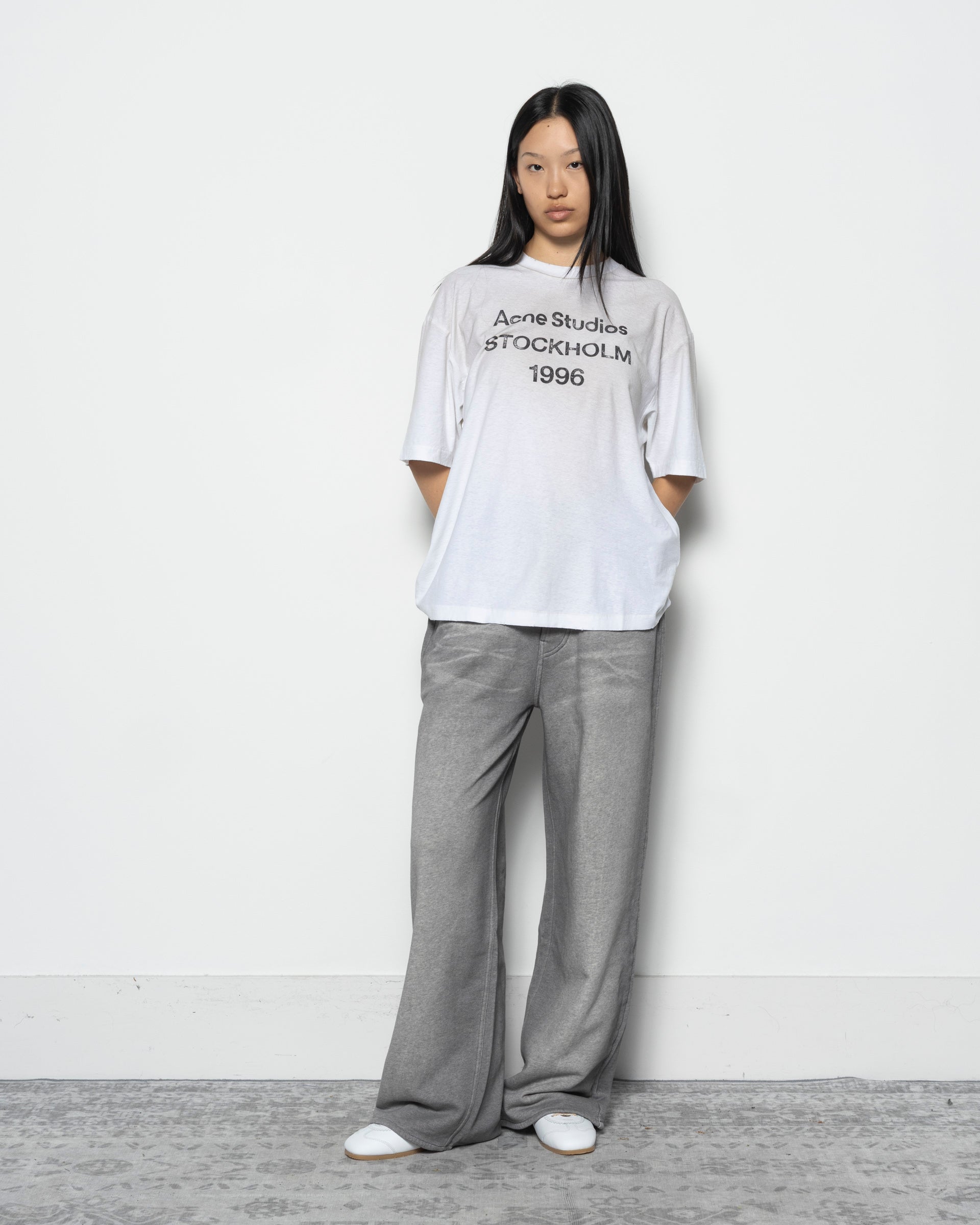 Logo T-Shirt in Dusty White