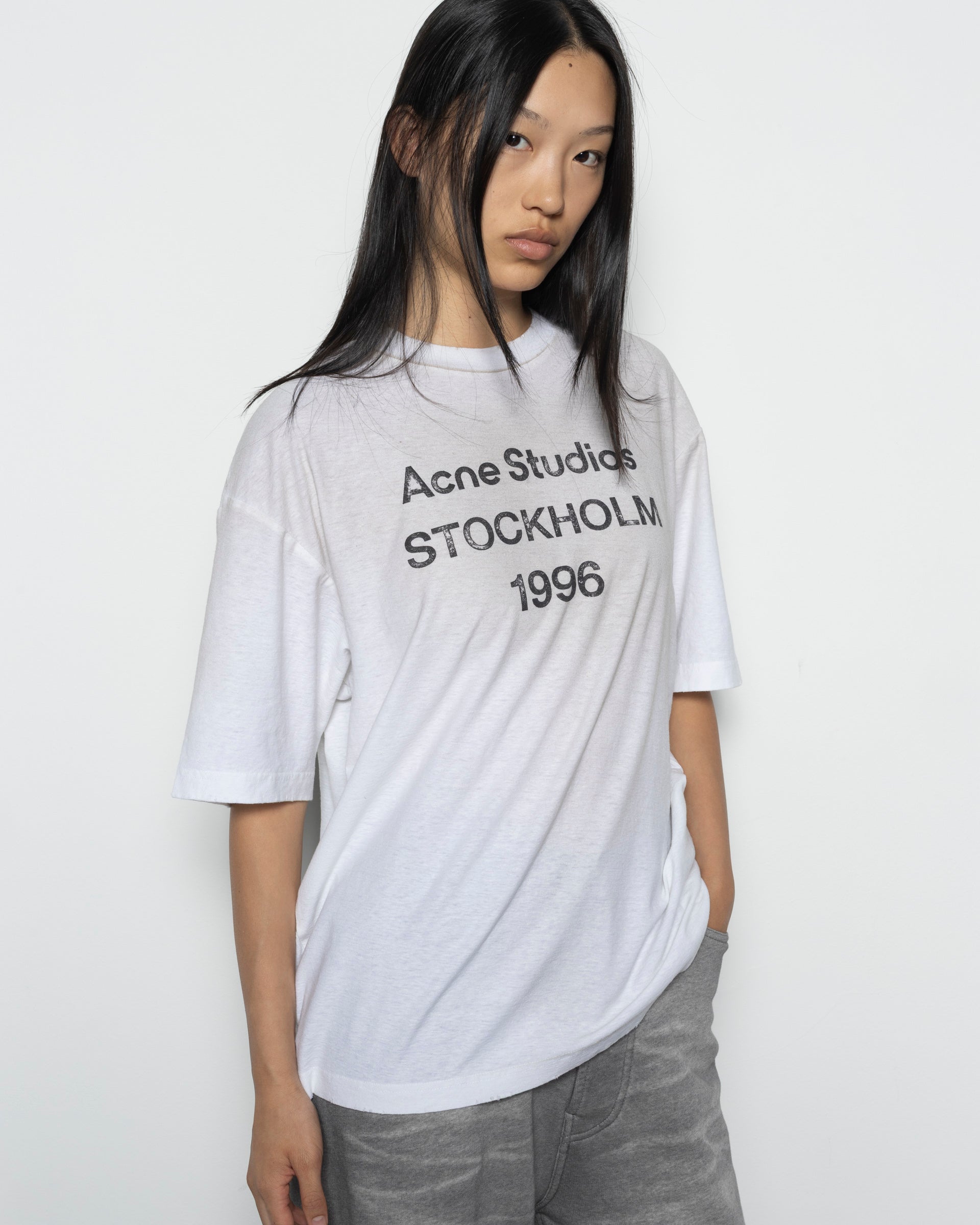 Logo T-Shirt in Dusty White