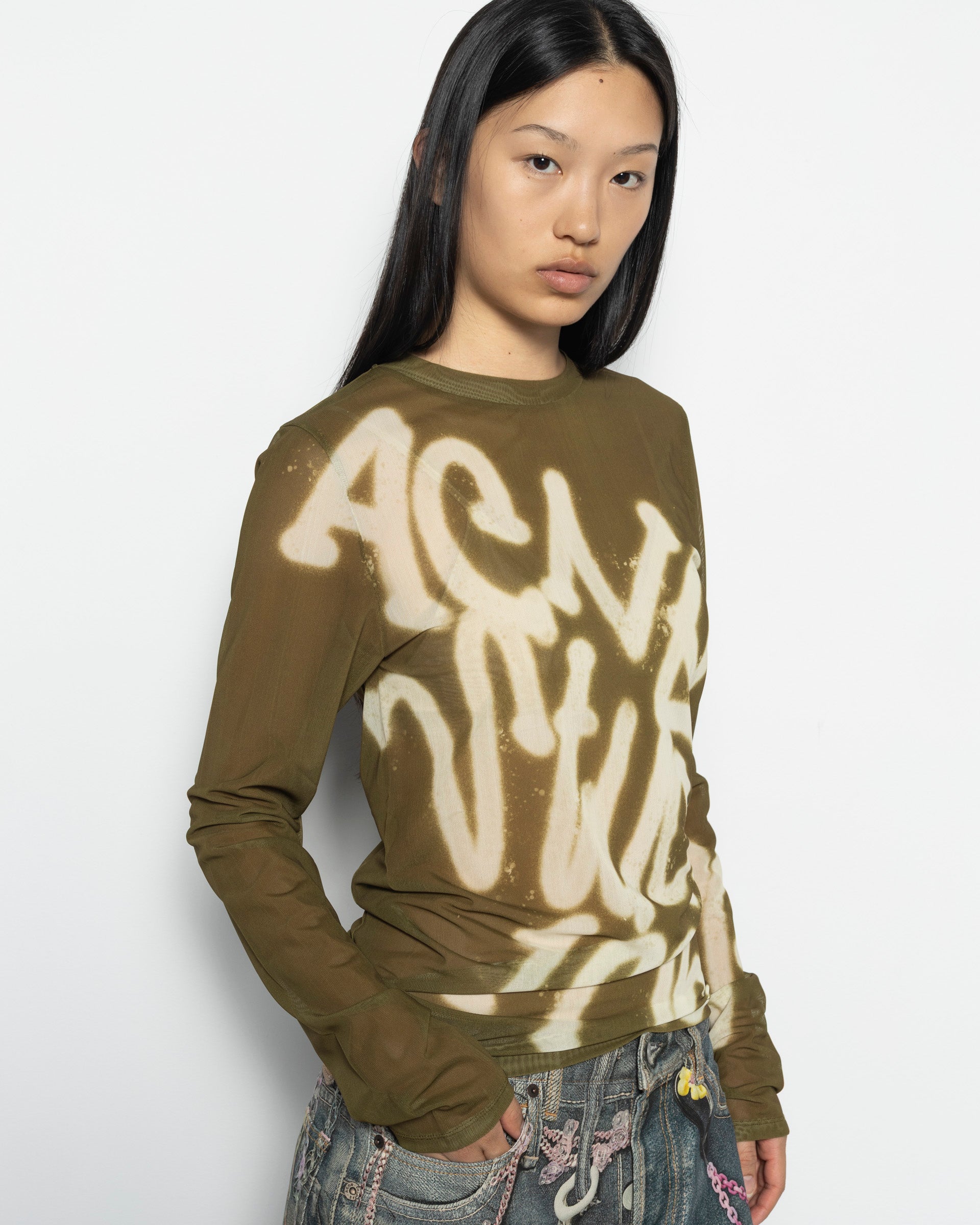 Long Sleeve Tee Sprayed Logo in Dark Green
