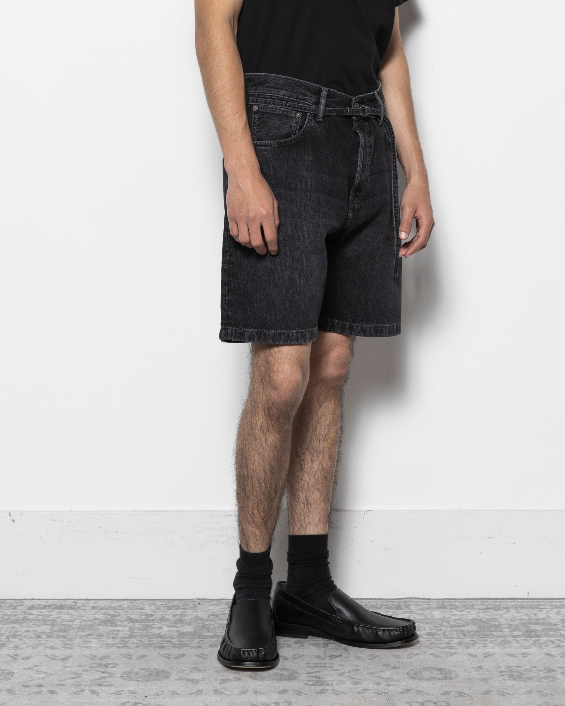Loose Fit Denim Shorts in Black