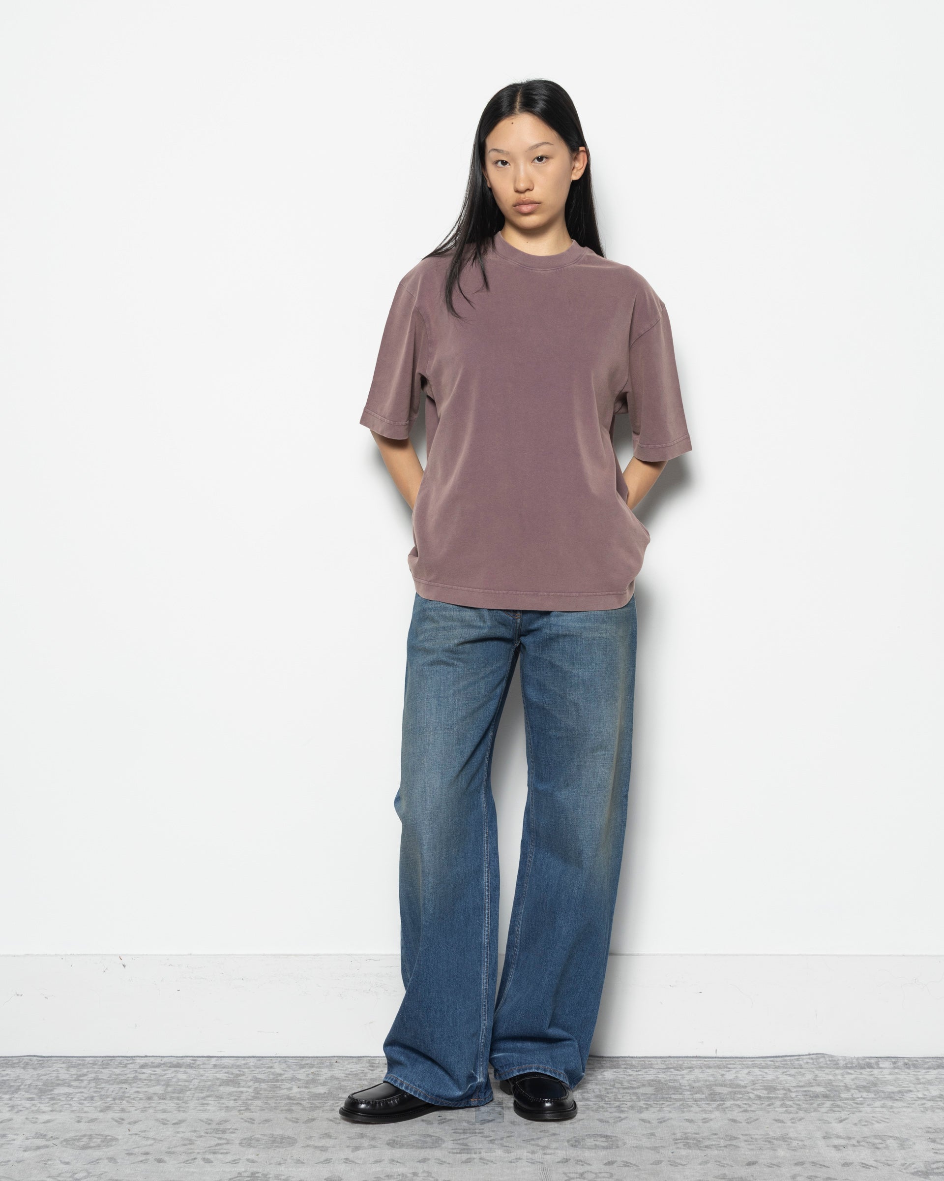 Crew Neck T-Shirt in Plum Purple 