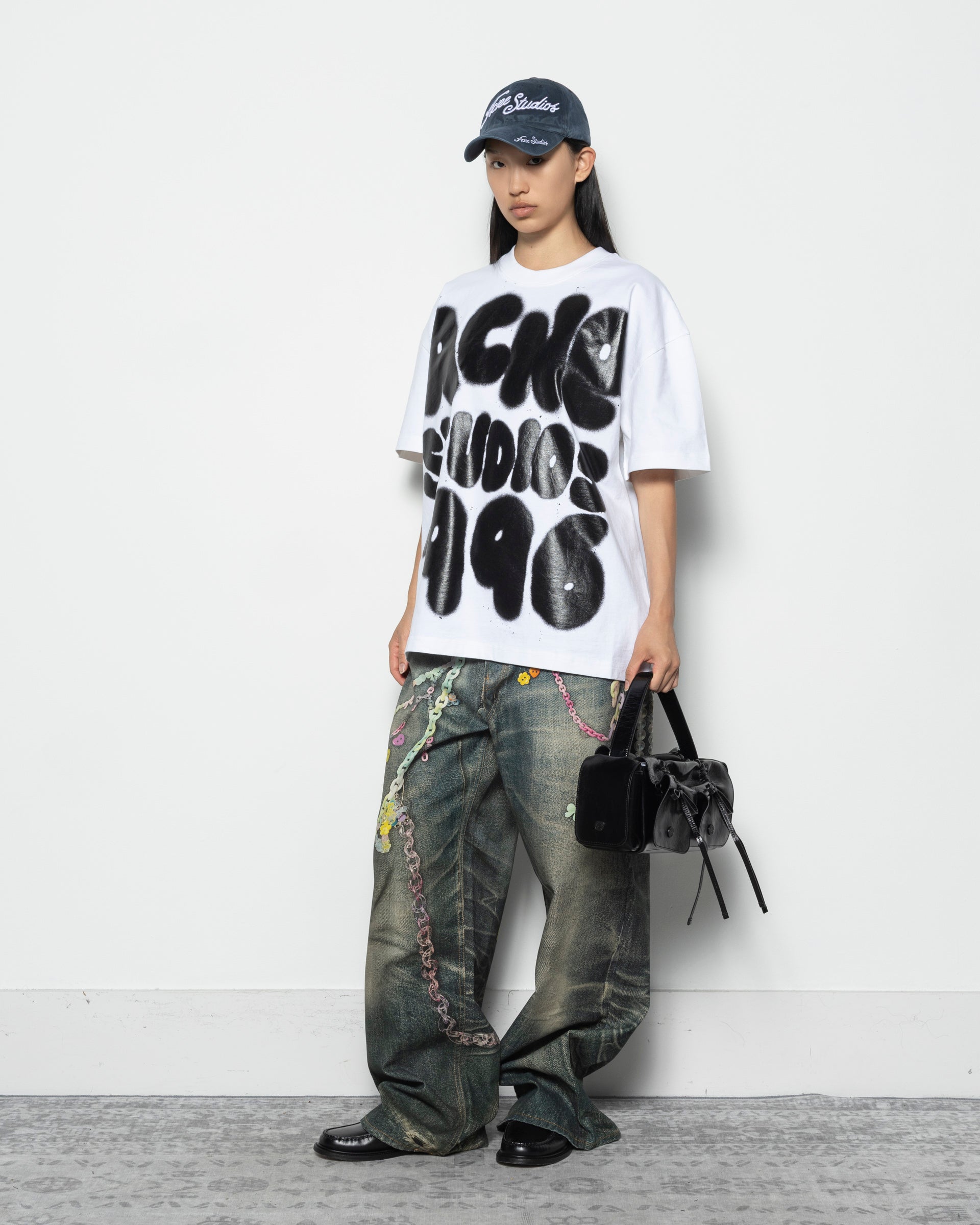T-Shirt Logo in Optic White