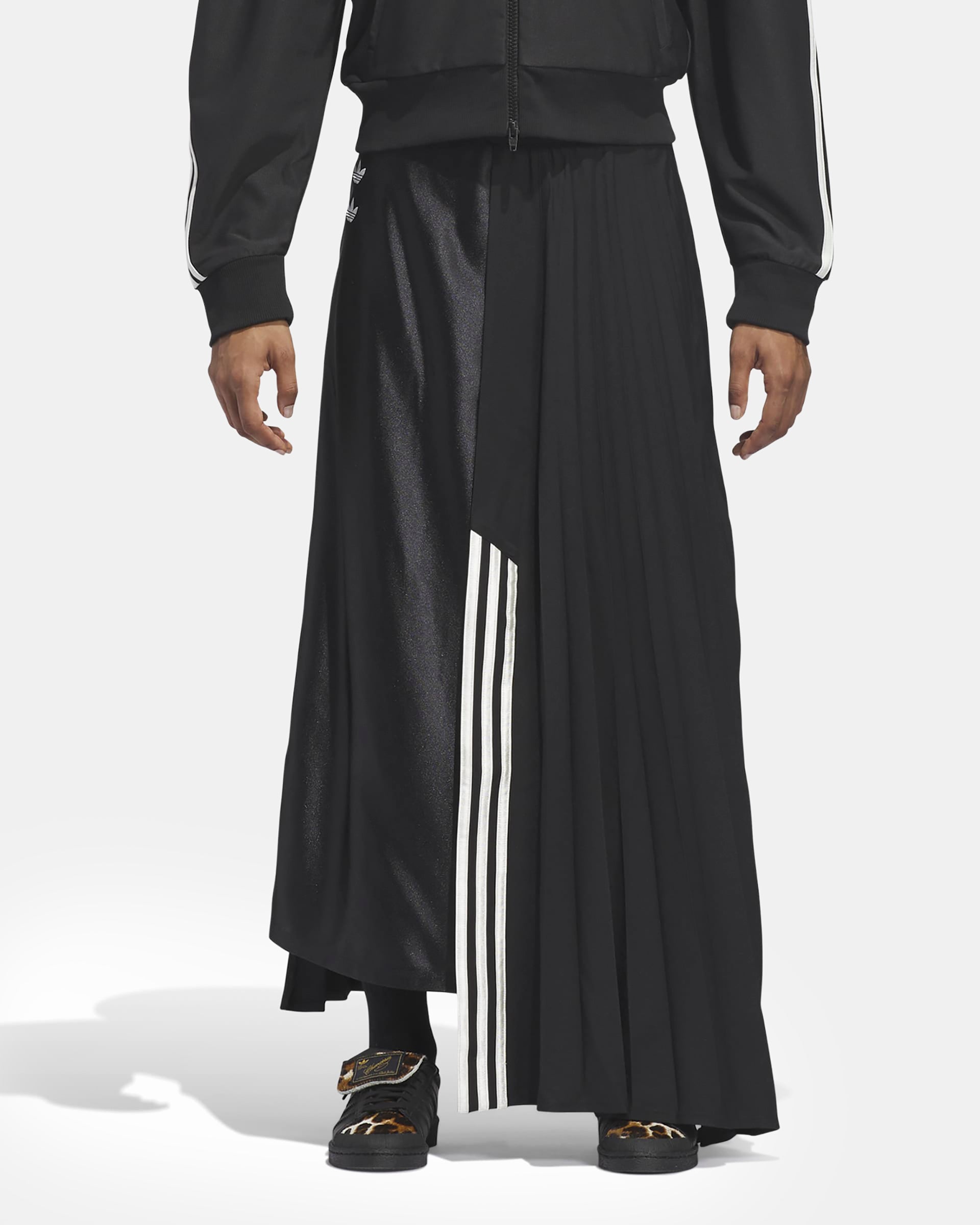 Willy Chavarria Dazzle Pleat Skirt in Black