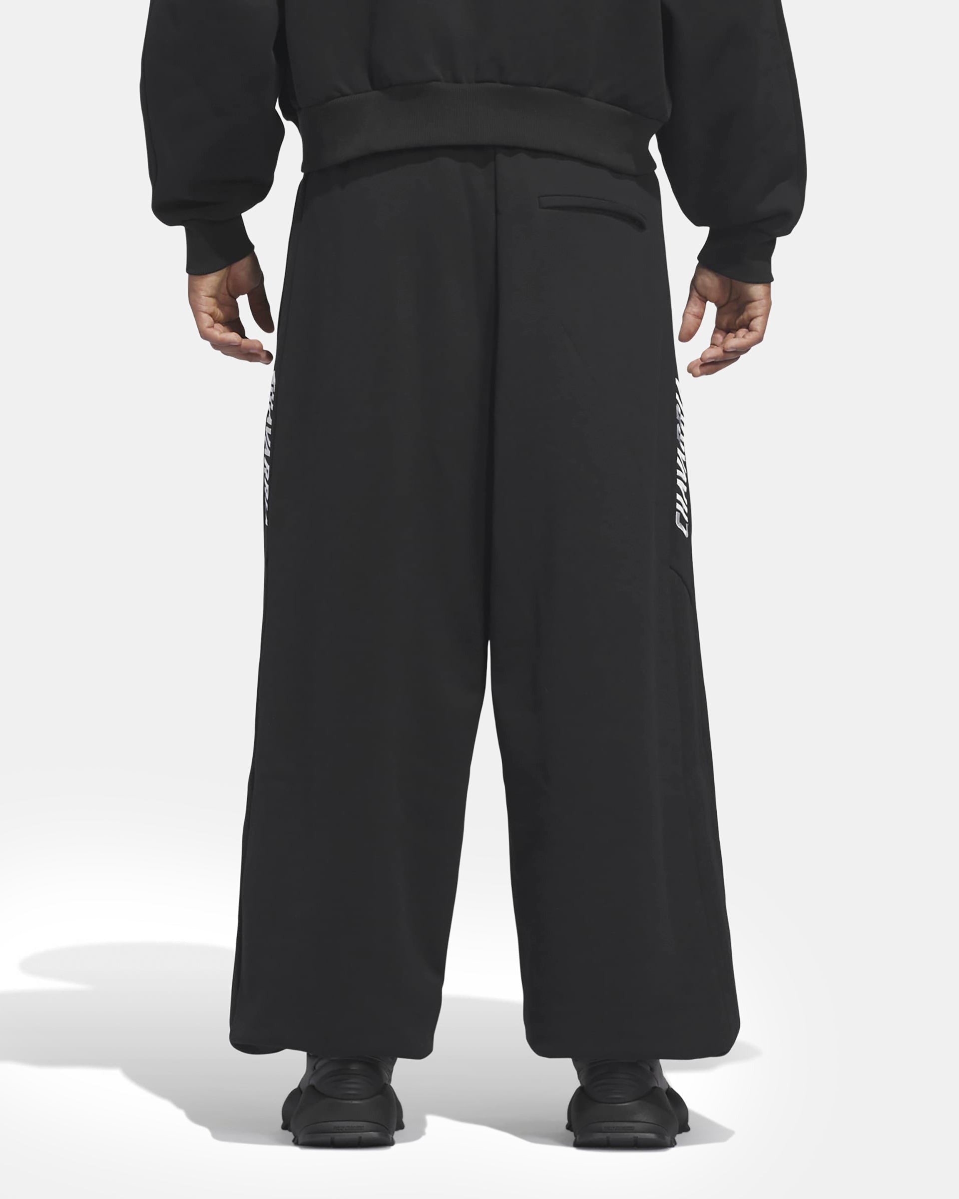 Willy Chavarria Logo Fleece Sweatpants in Black