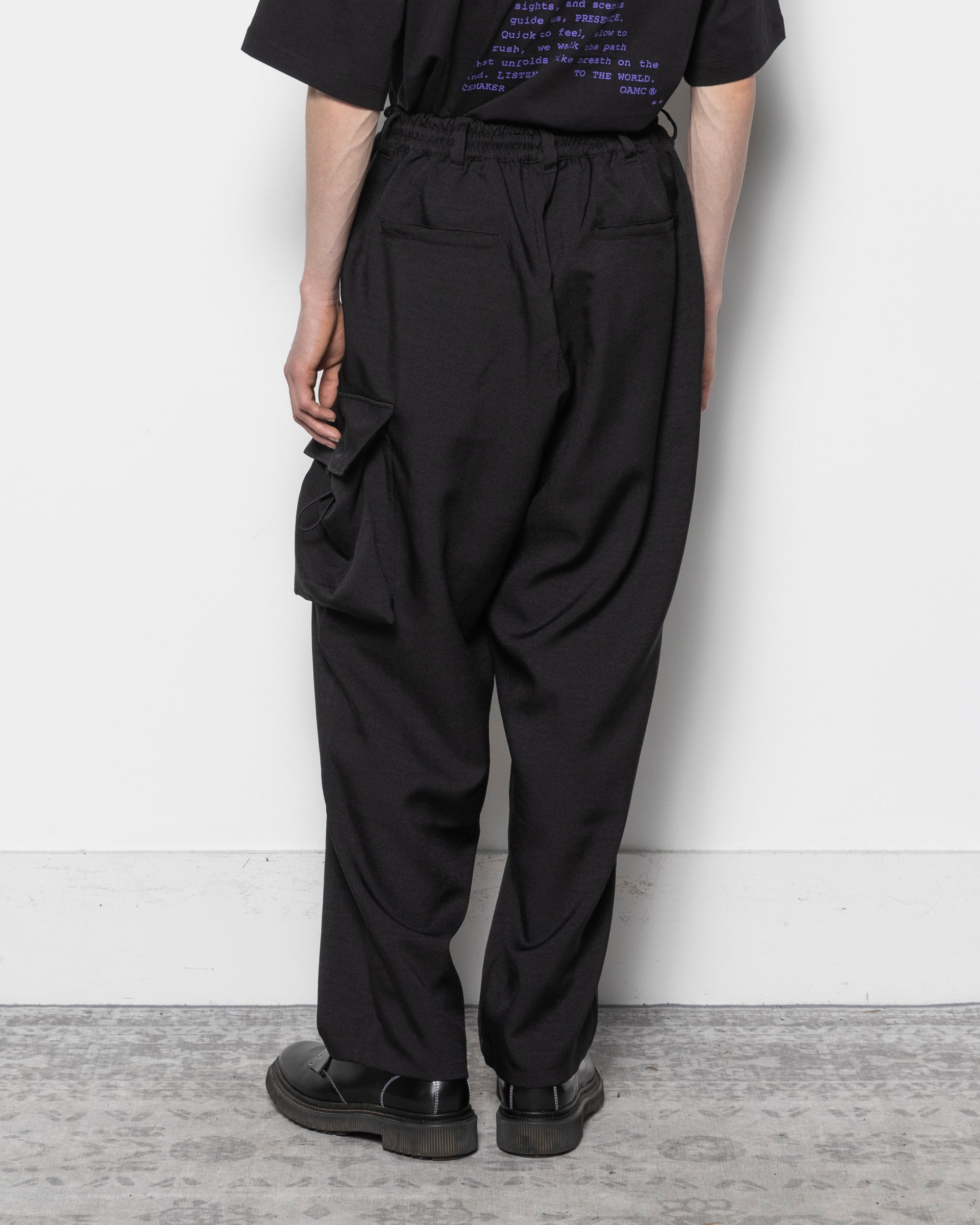 Y-3 Su Cargo Pants in Black