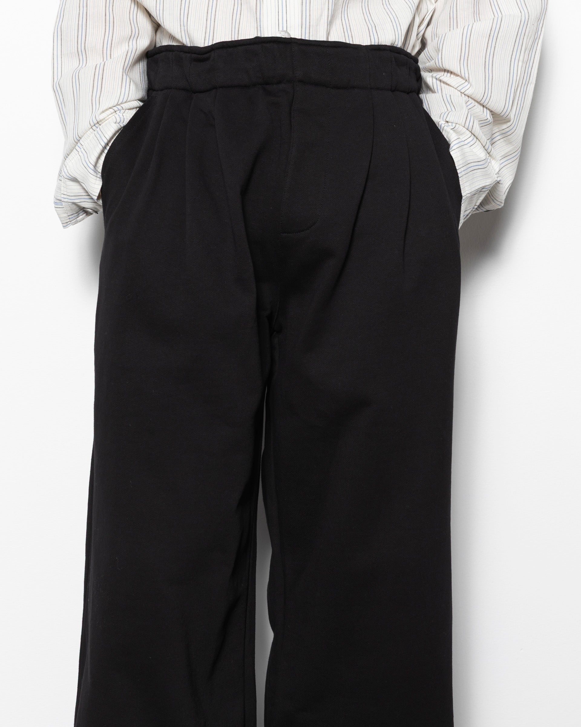 Caldwell Sweats in Jet Black
