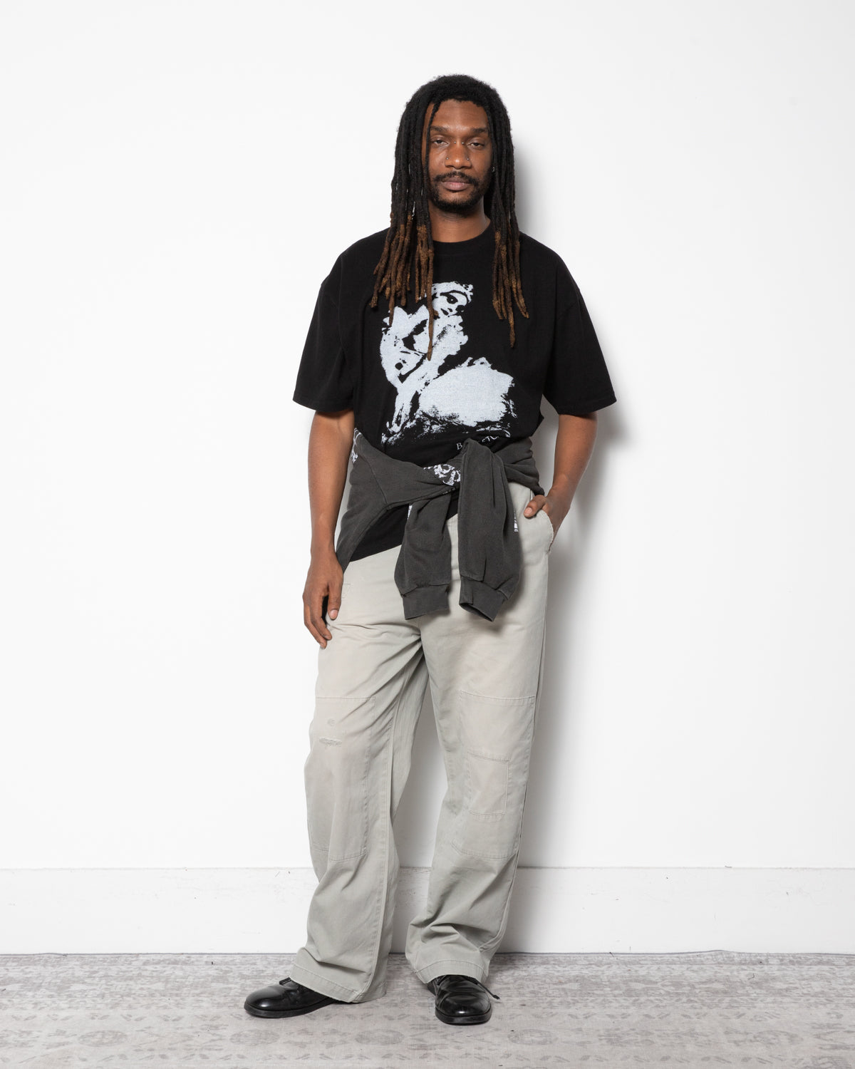 Gimmick Tee in Jet Black