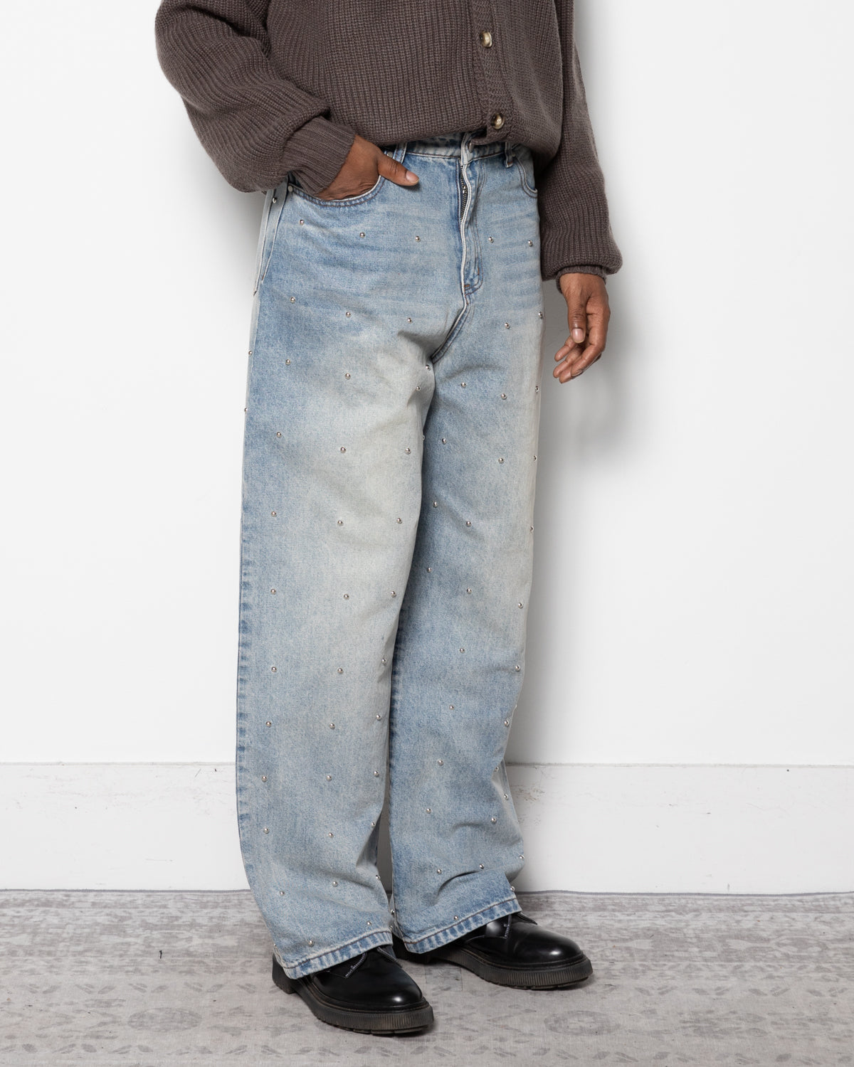 Lax Baggy Studded Denim Pants in Washed Blue