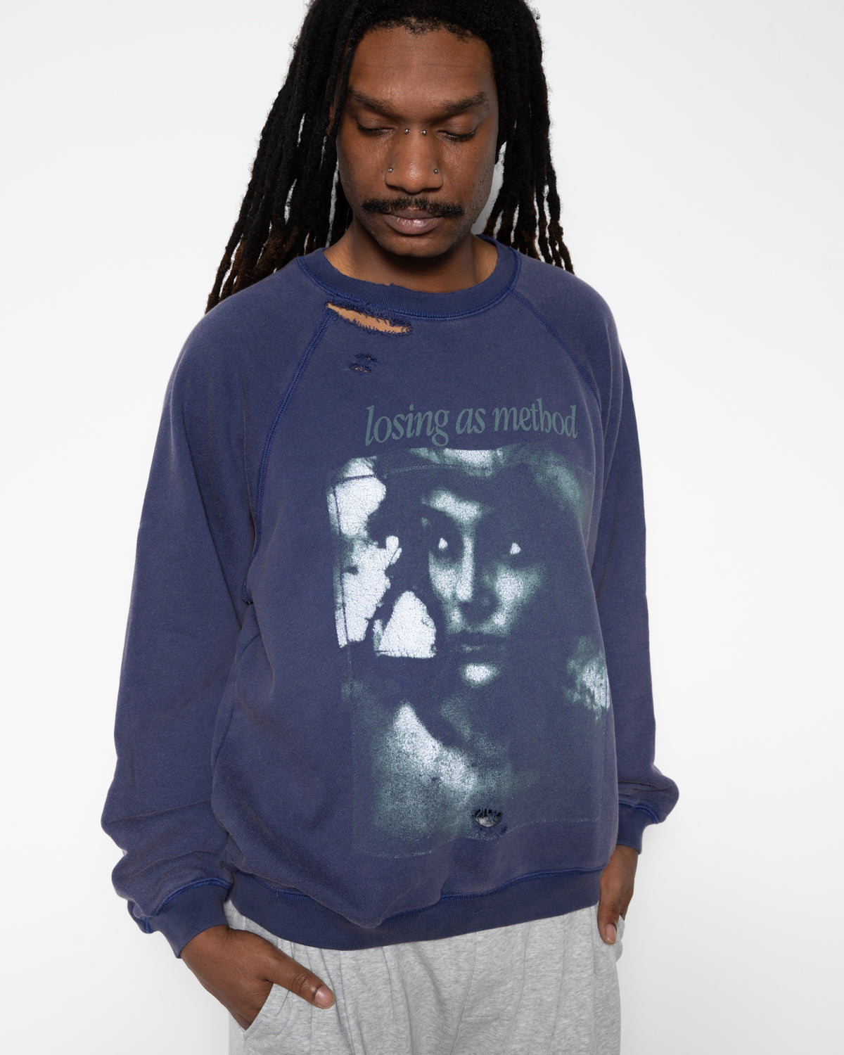 Siren Crewneck in Navy Blue