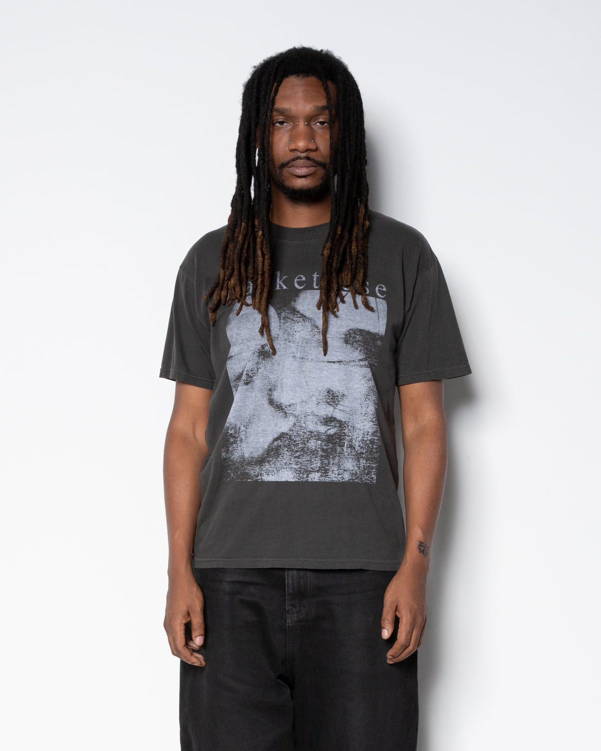 Tilt Tee in Vintage Black