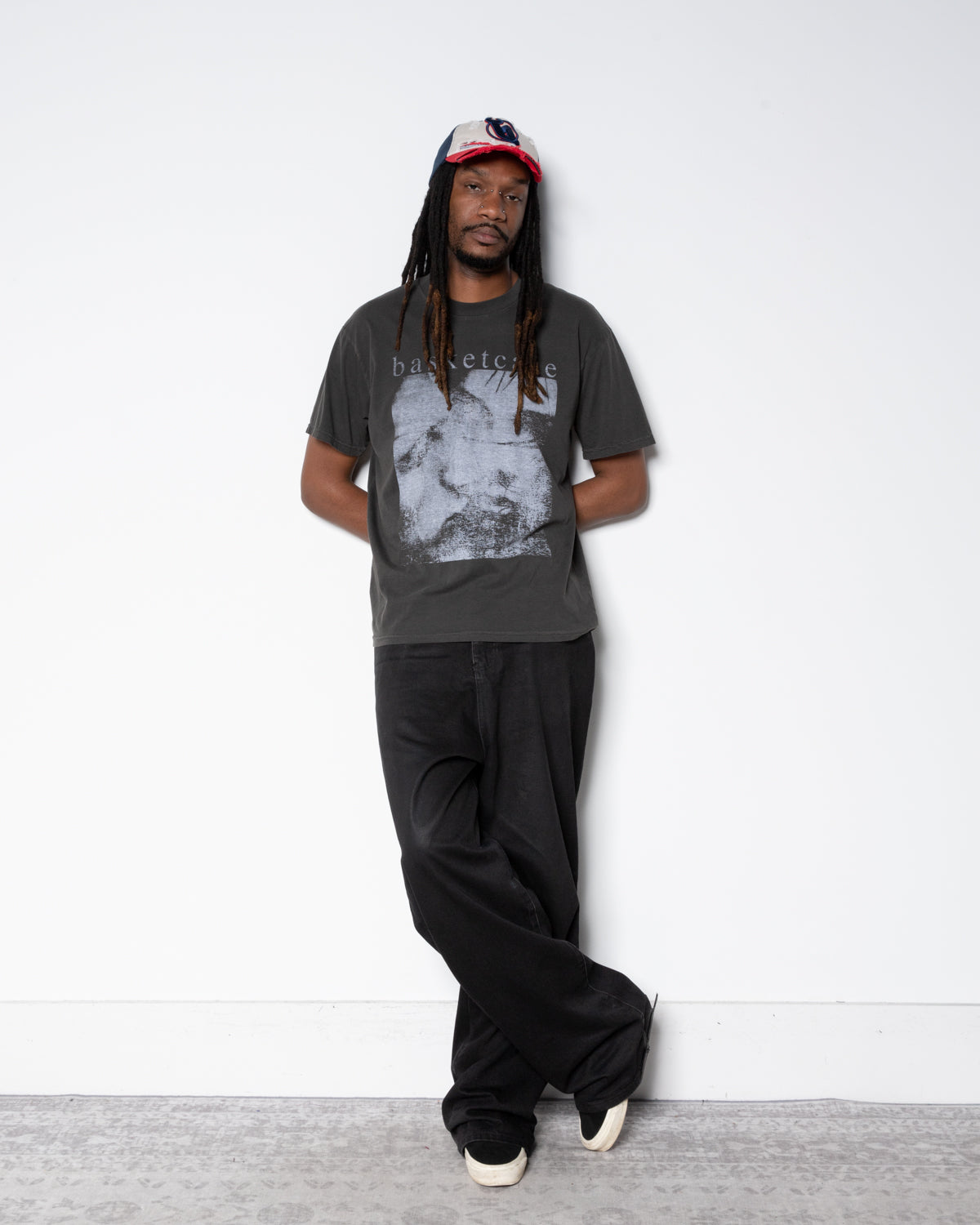 Tilt Tee in Vintage Black