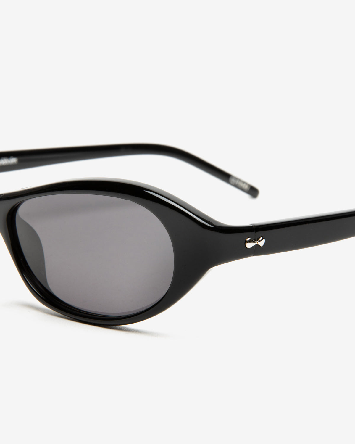 09.4M in Black