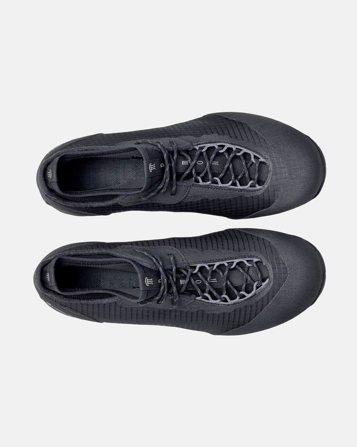 Adventa Shoes in Black